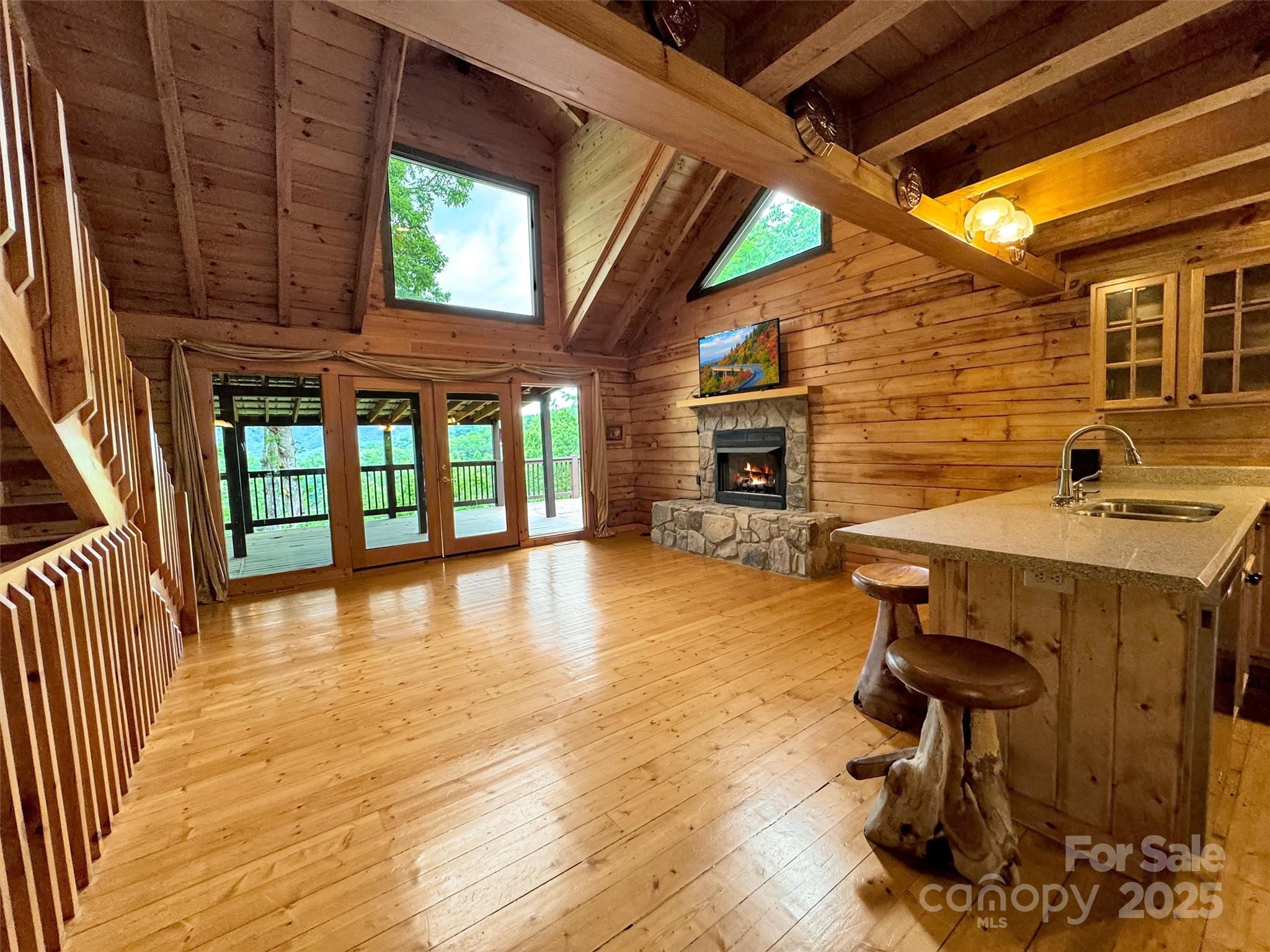 500 Beechwood Drive Property Photo 8