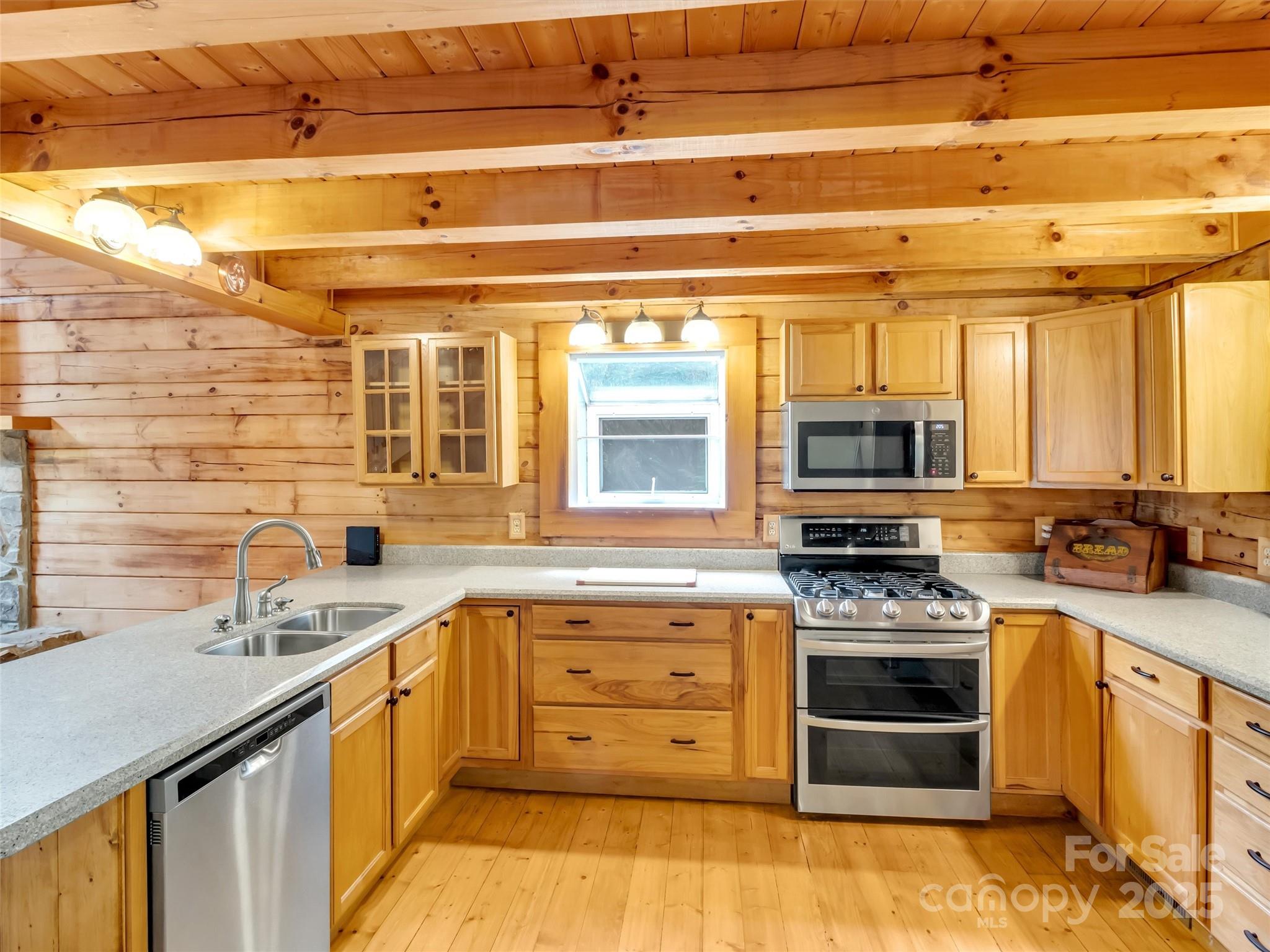 500 Beechwood Drive Property Photo 14