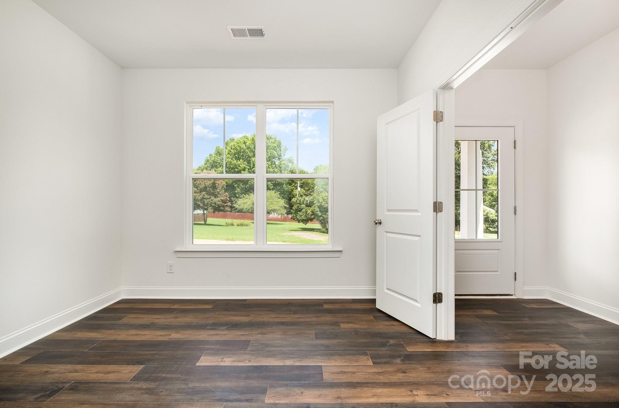 4037 Jenison Valley Court Property Photo 4