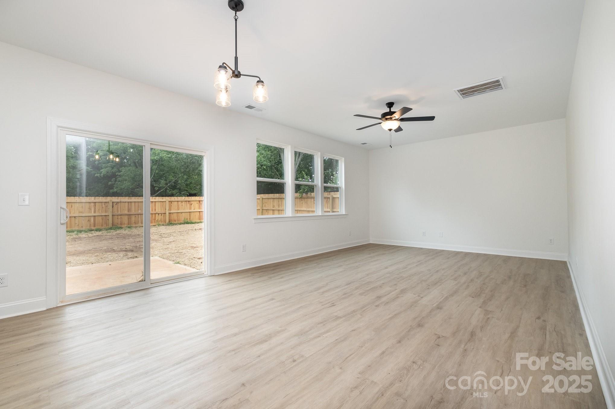 4037 Jenison Valley Court Property Photo 8