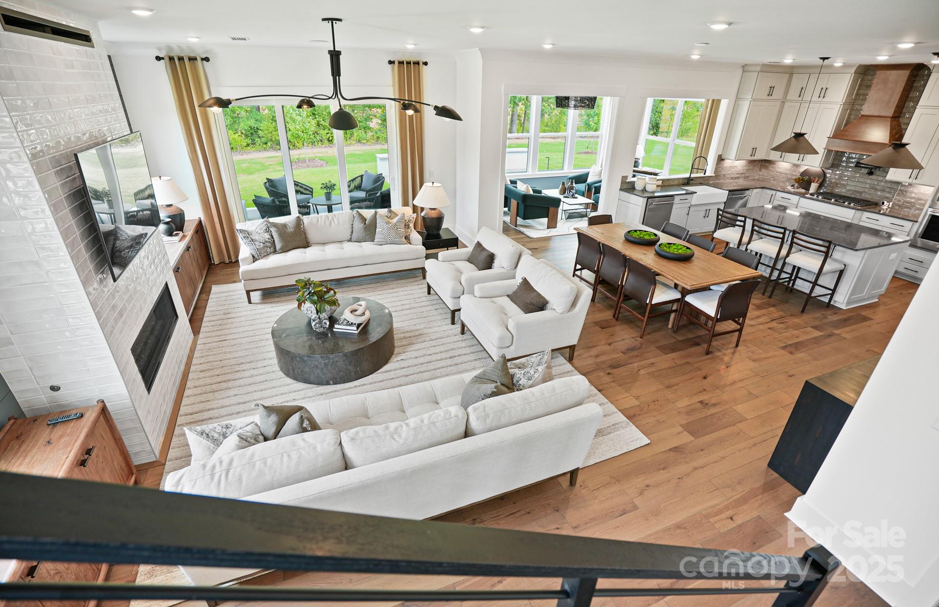 14011 Camden Close Circle 25 Property Photo 4