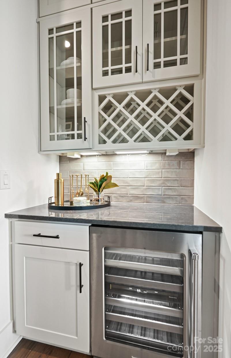 14011 Camden Close Circle 25 Property Photo 10