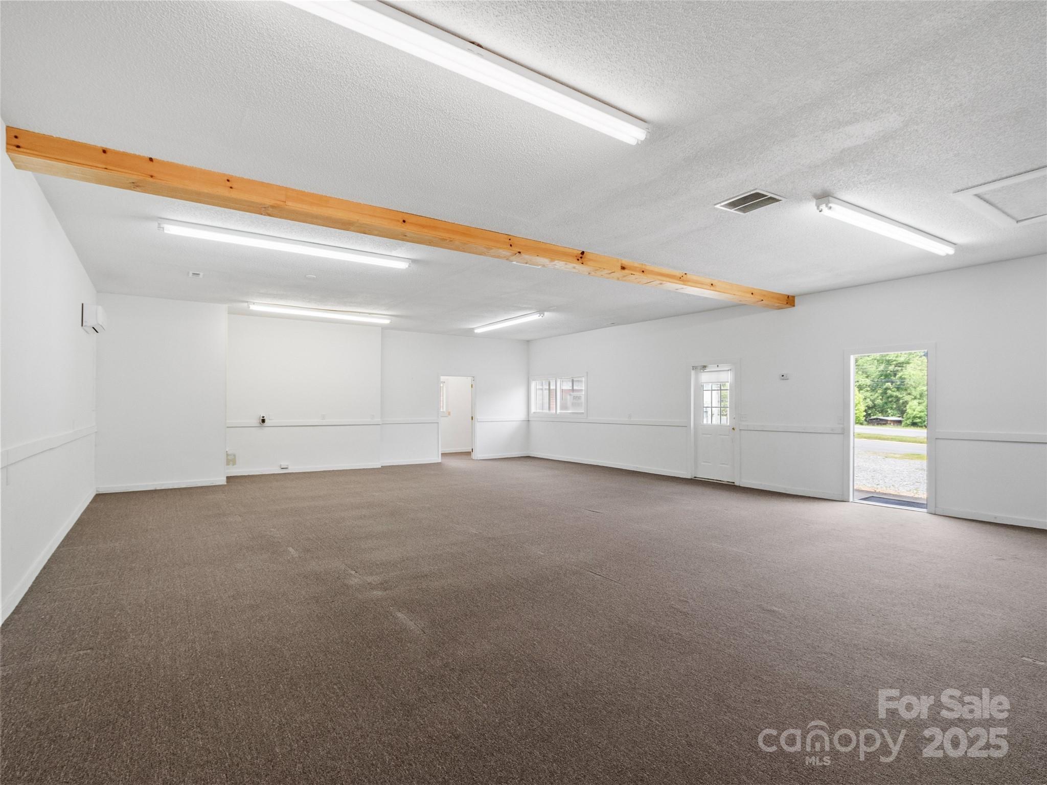 1365 Us 19 Highway Property Photo 9