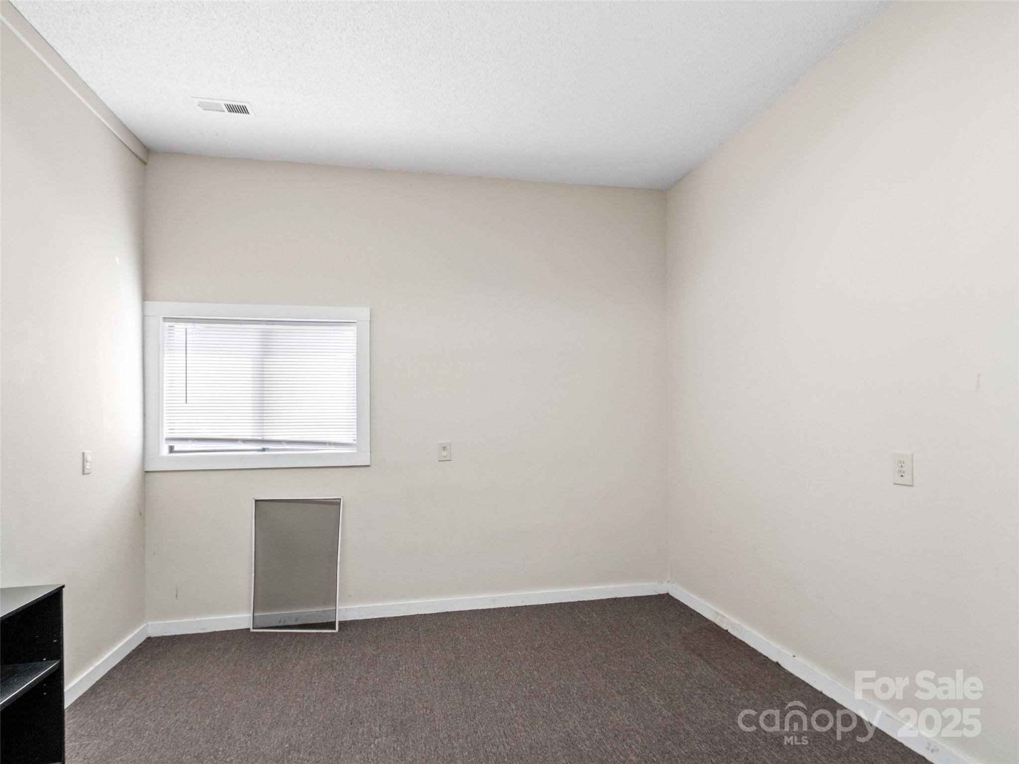 1365 Us 19 Highway Property Photo 12