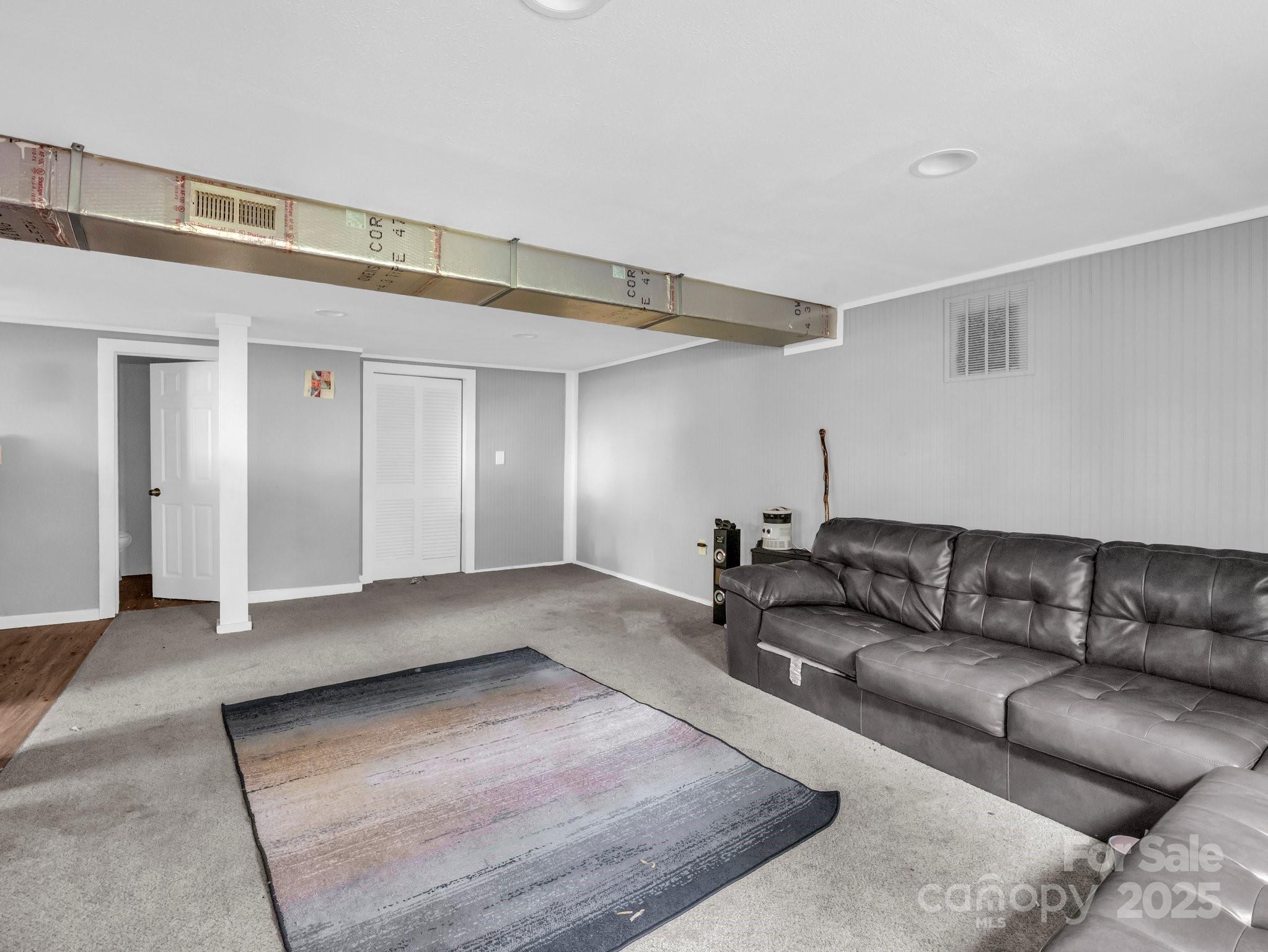 62 Kinard Lane Property Photo 5