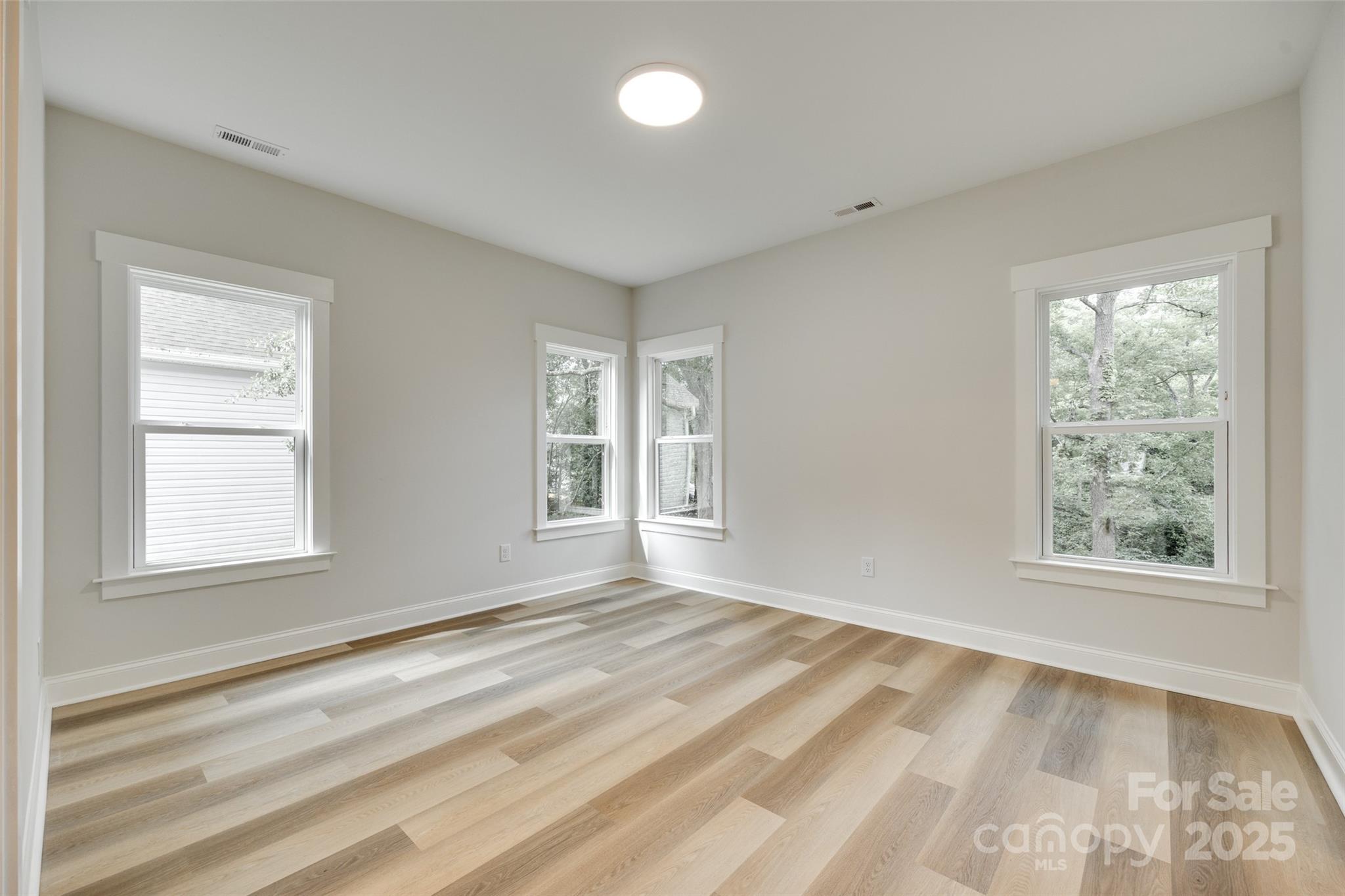 513 Sacco Street Property Photo 20