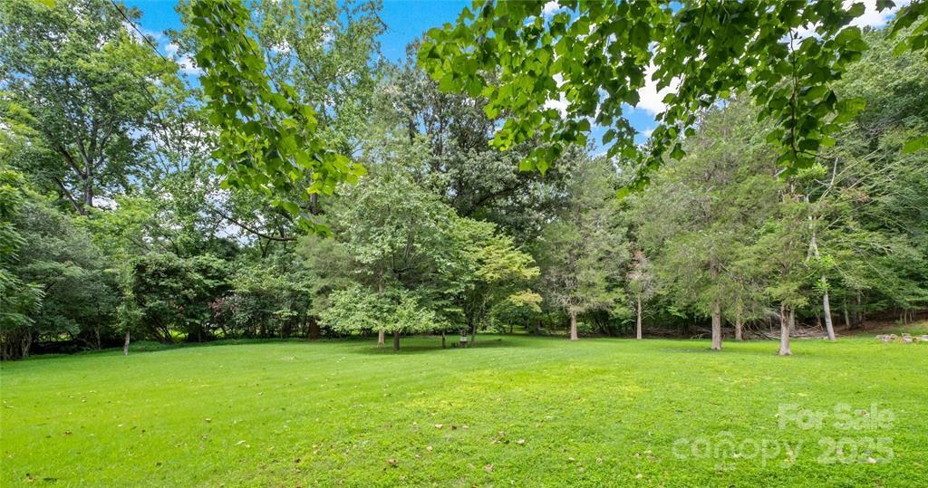 8105 Sardis Road Property Photo 1