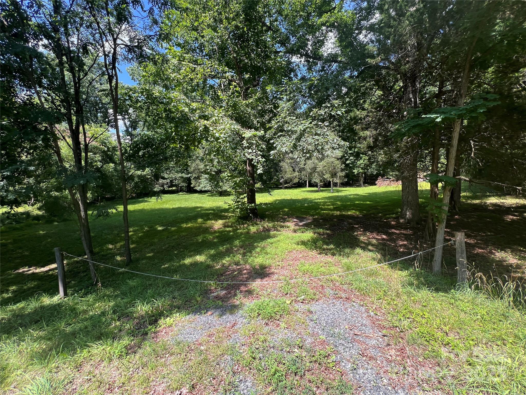 8105 Sardis Road Property Photo 4