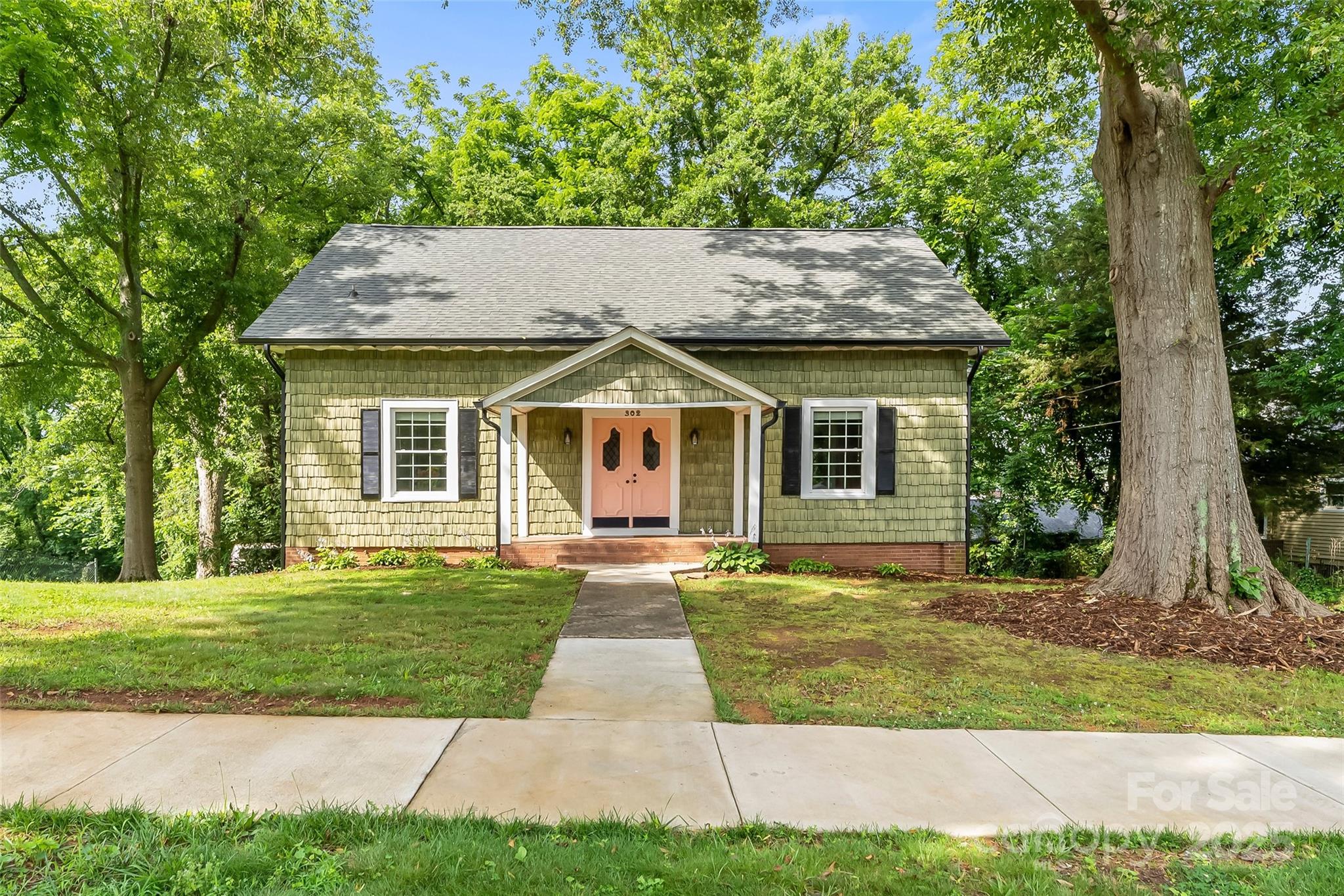 302 White Street Property Photo 1