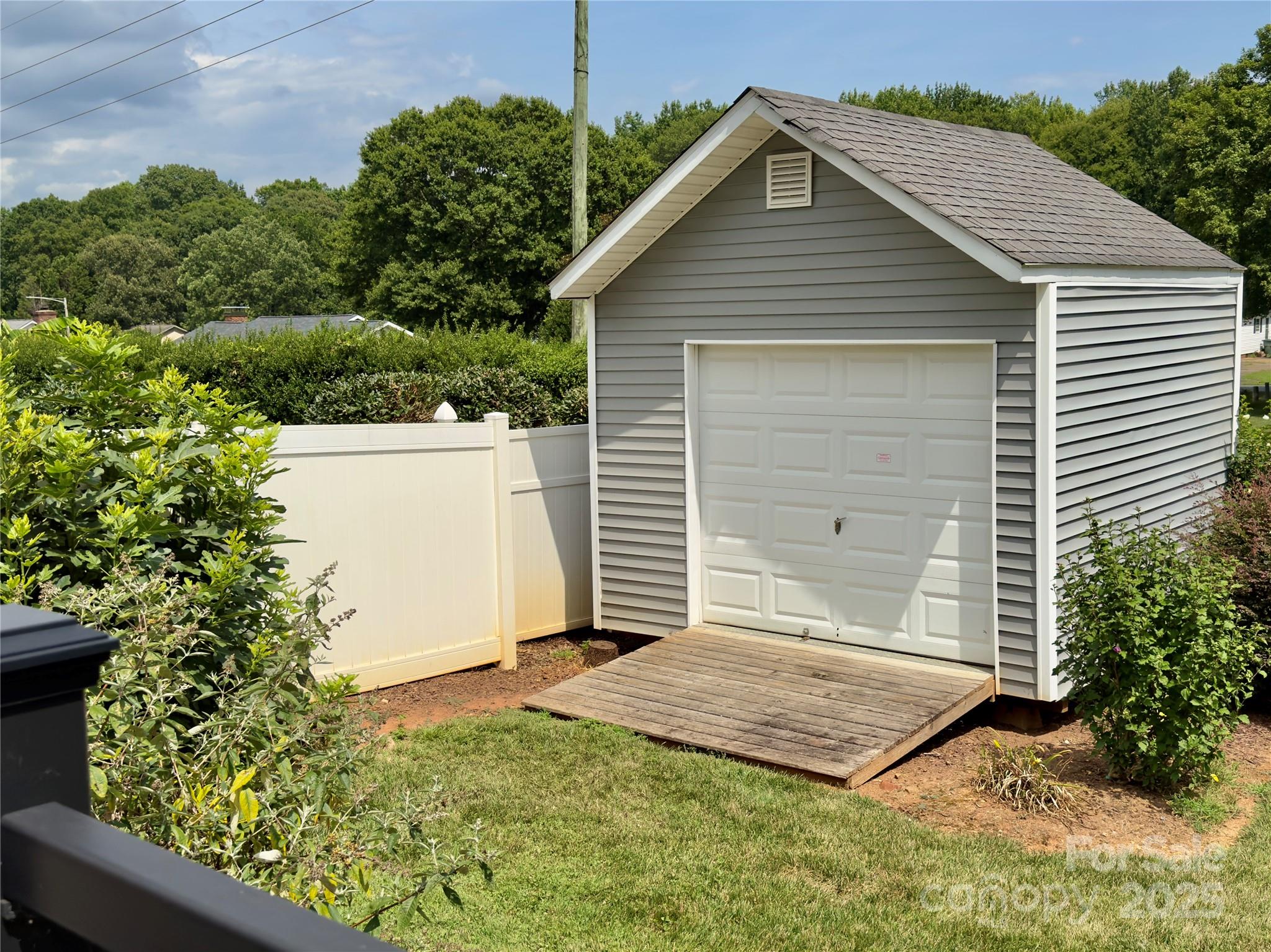 2191 Wynbourne Drive Property Photo 24