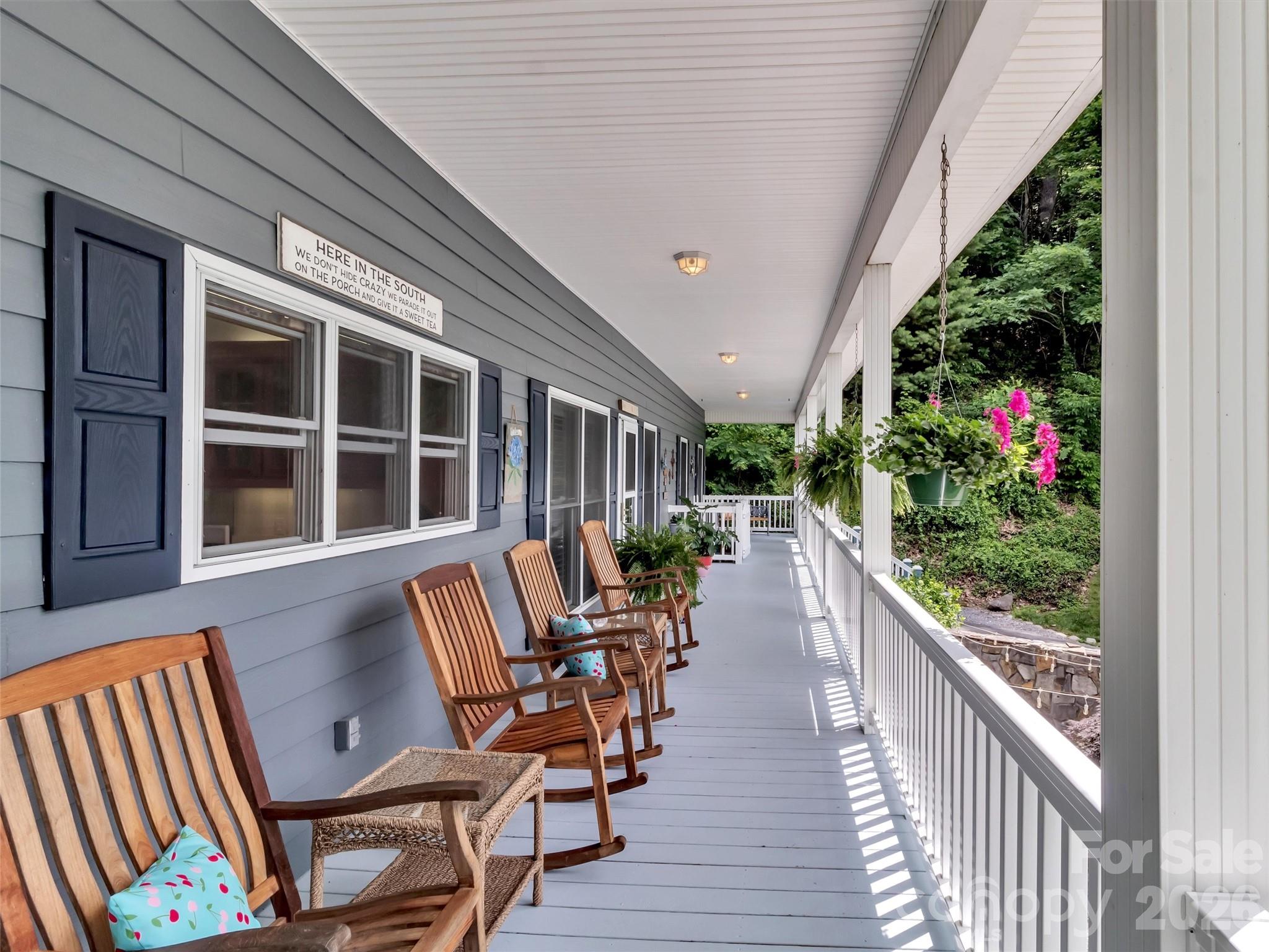 28 Mountain Breeze Drive Property Photo 2