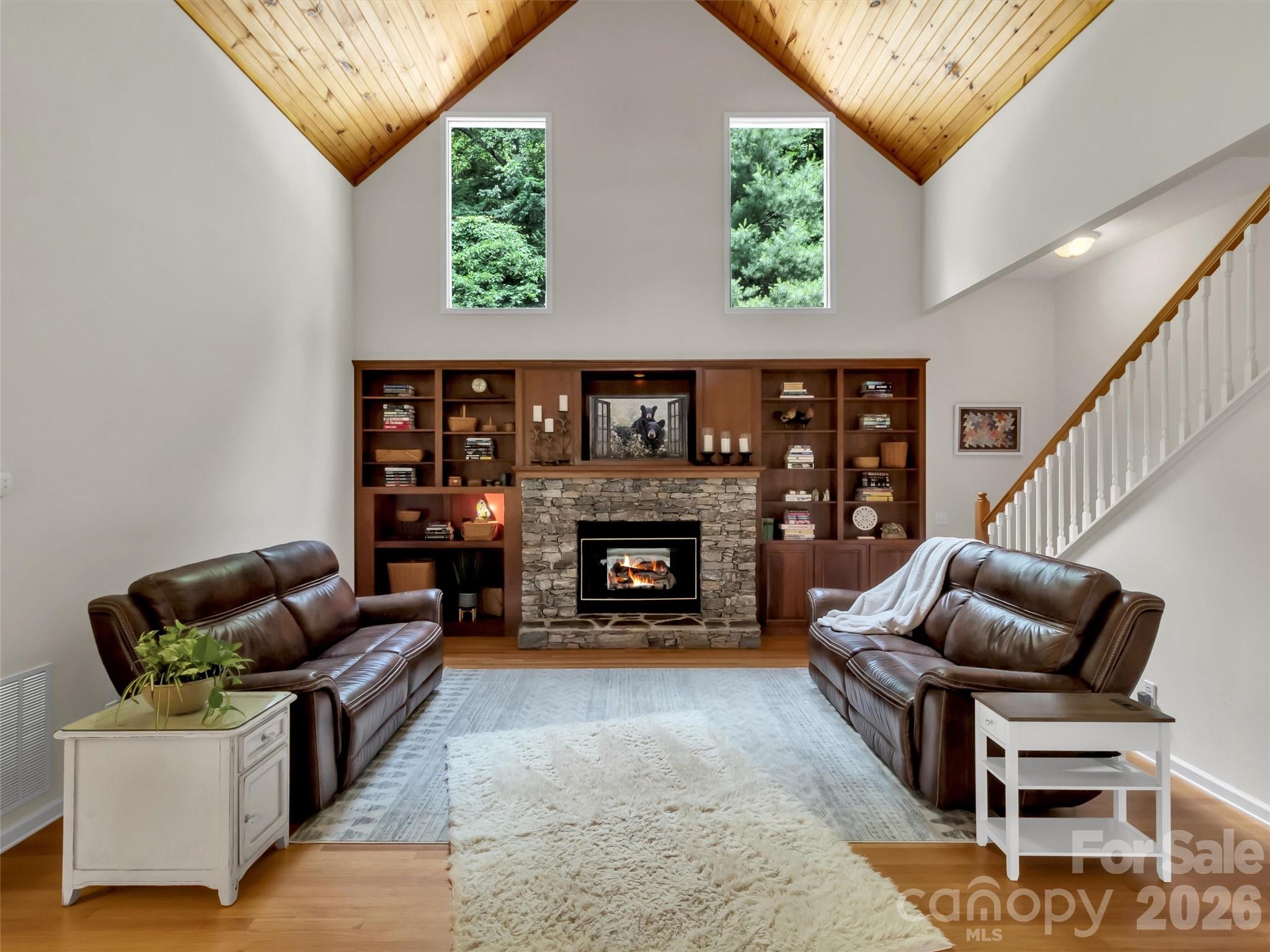 28 Mountain Breeze Drive Property Photo 9