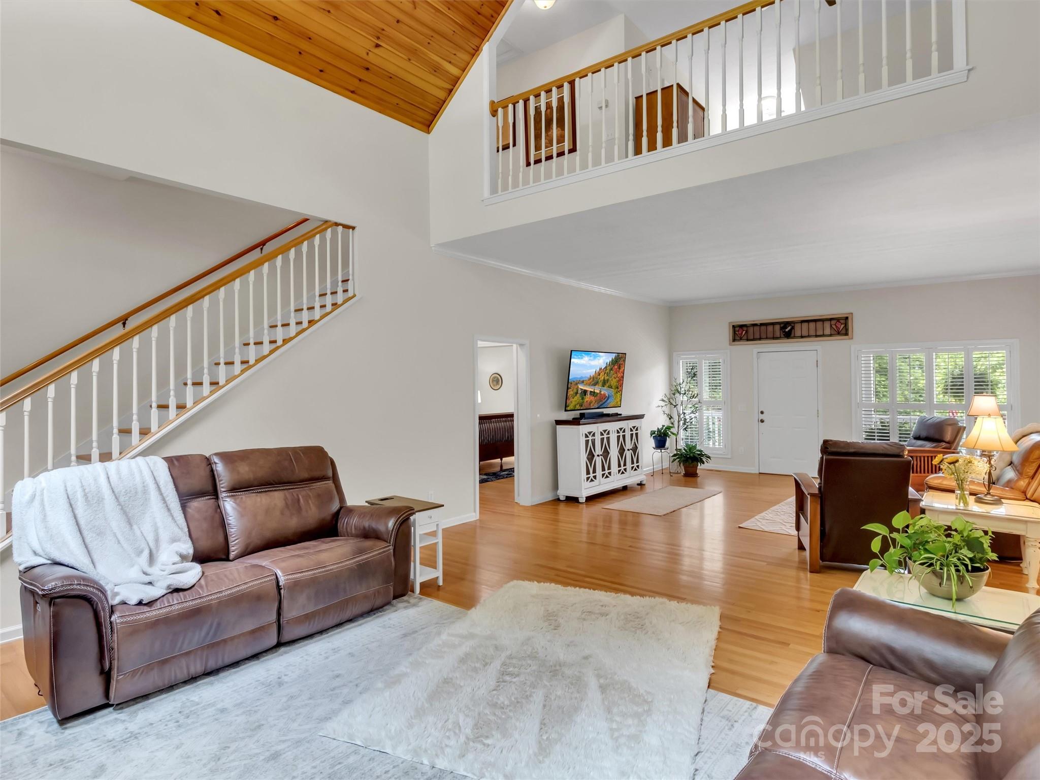 28 Mountain Breeze Drive Property Photo 10