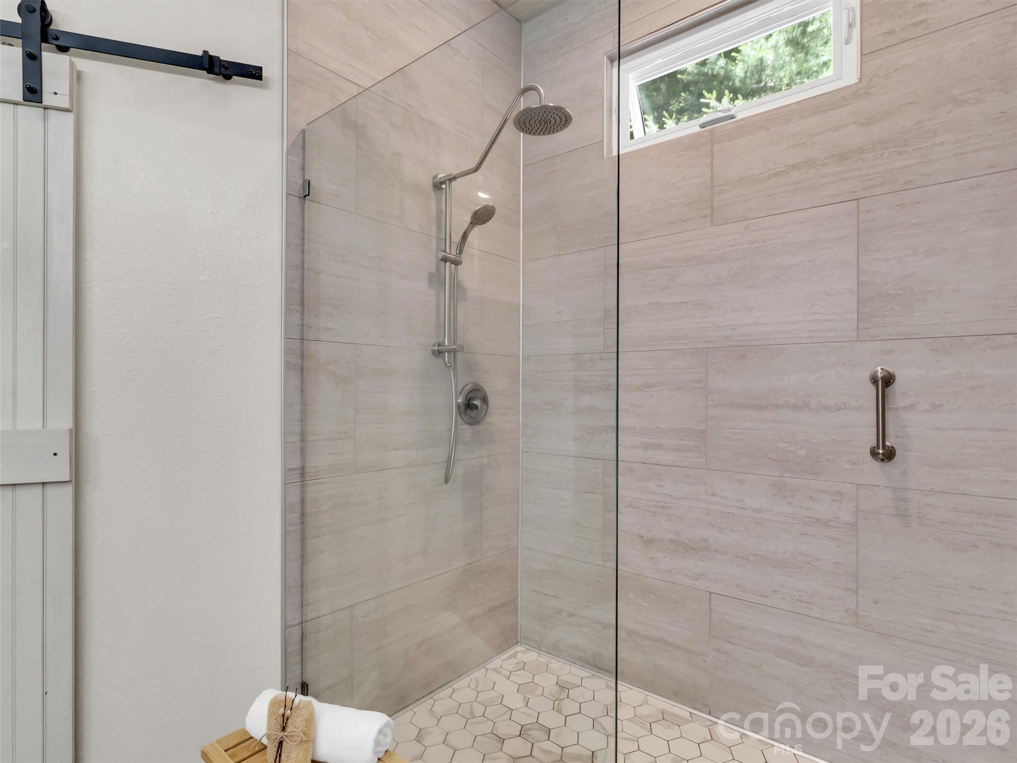 28 Mountain Breeze Drive Property Photo 22