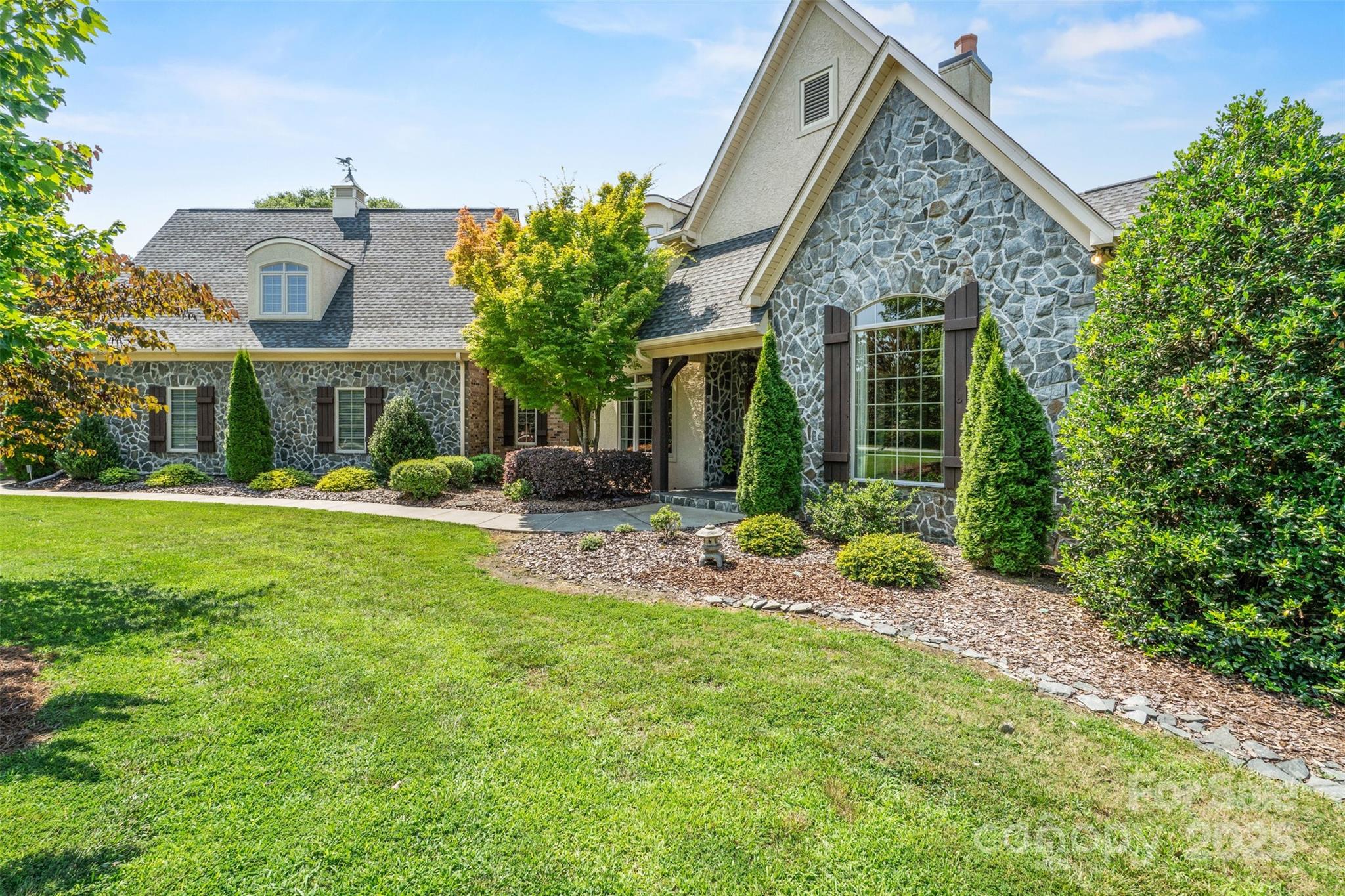 5112 Mill Race Lane Property Photo 1