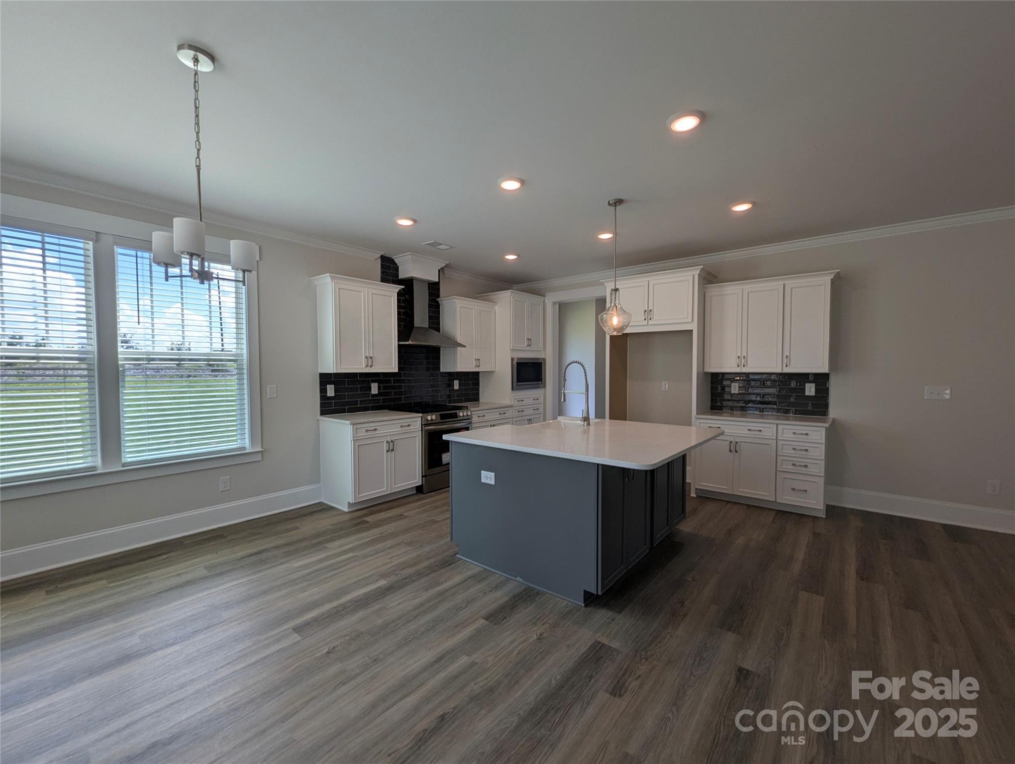 259 Luray Way 443 Property Photo 8