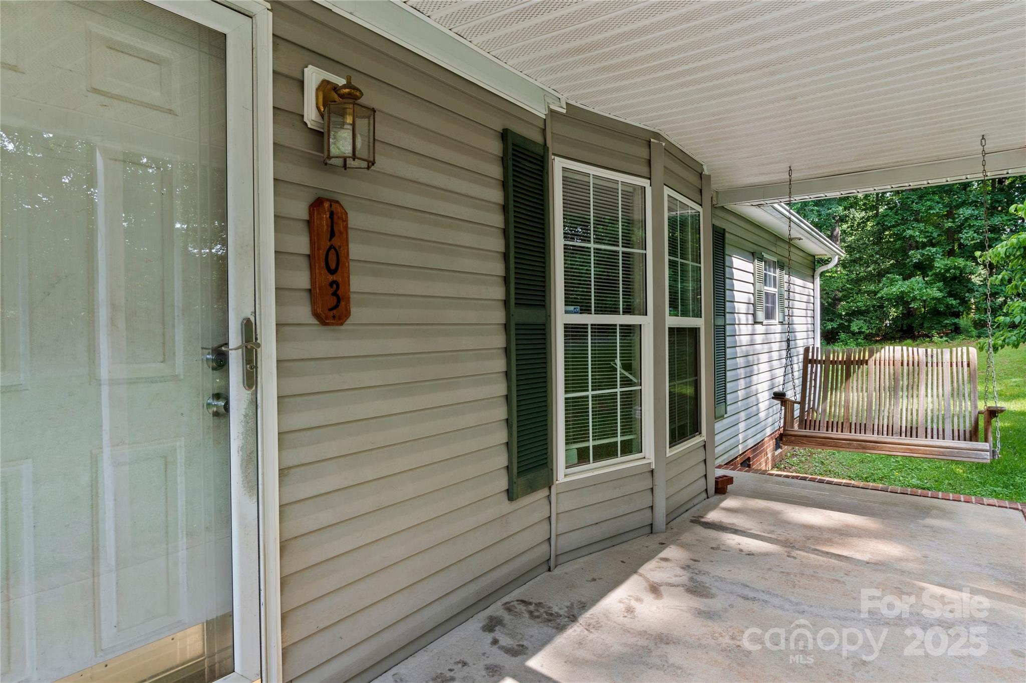 103 Forest Drive Property Photo 2