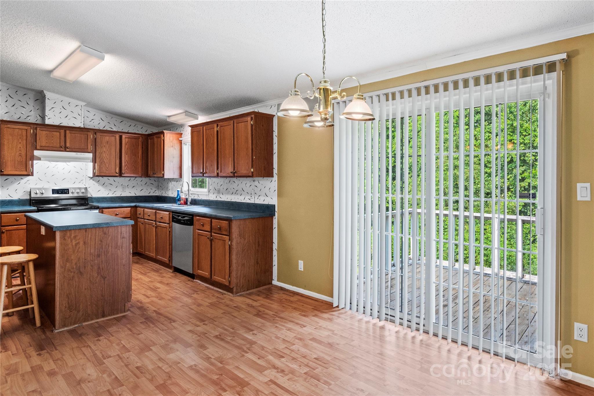 103 Forest Drive Property Photo 11