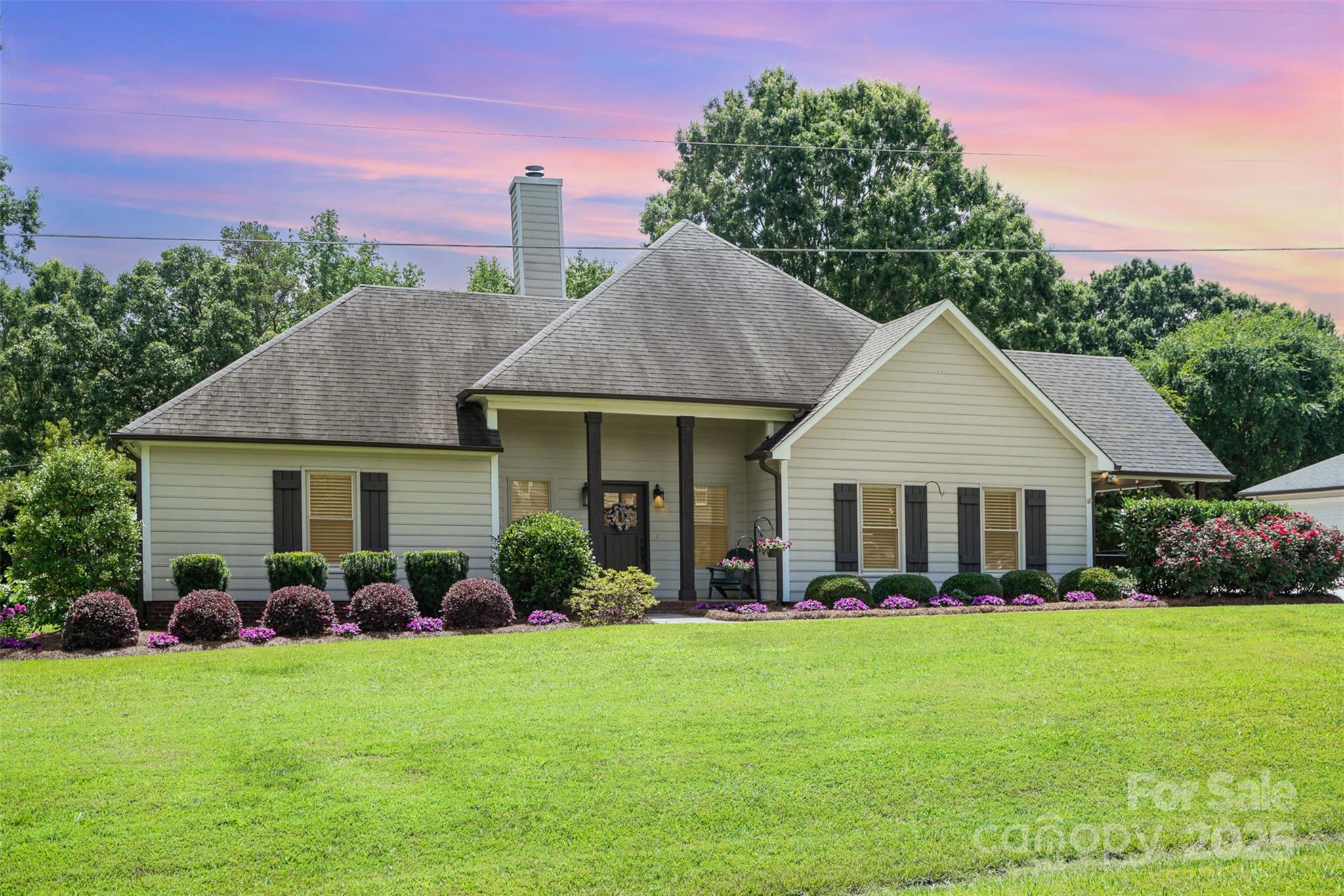 5701 Cedar Hill Drive Property Photo 1