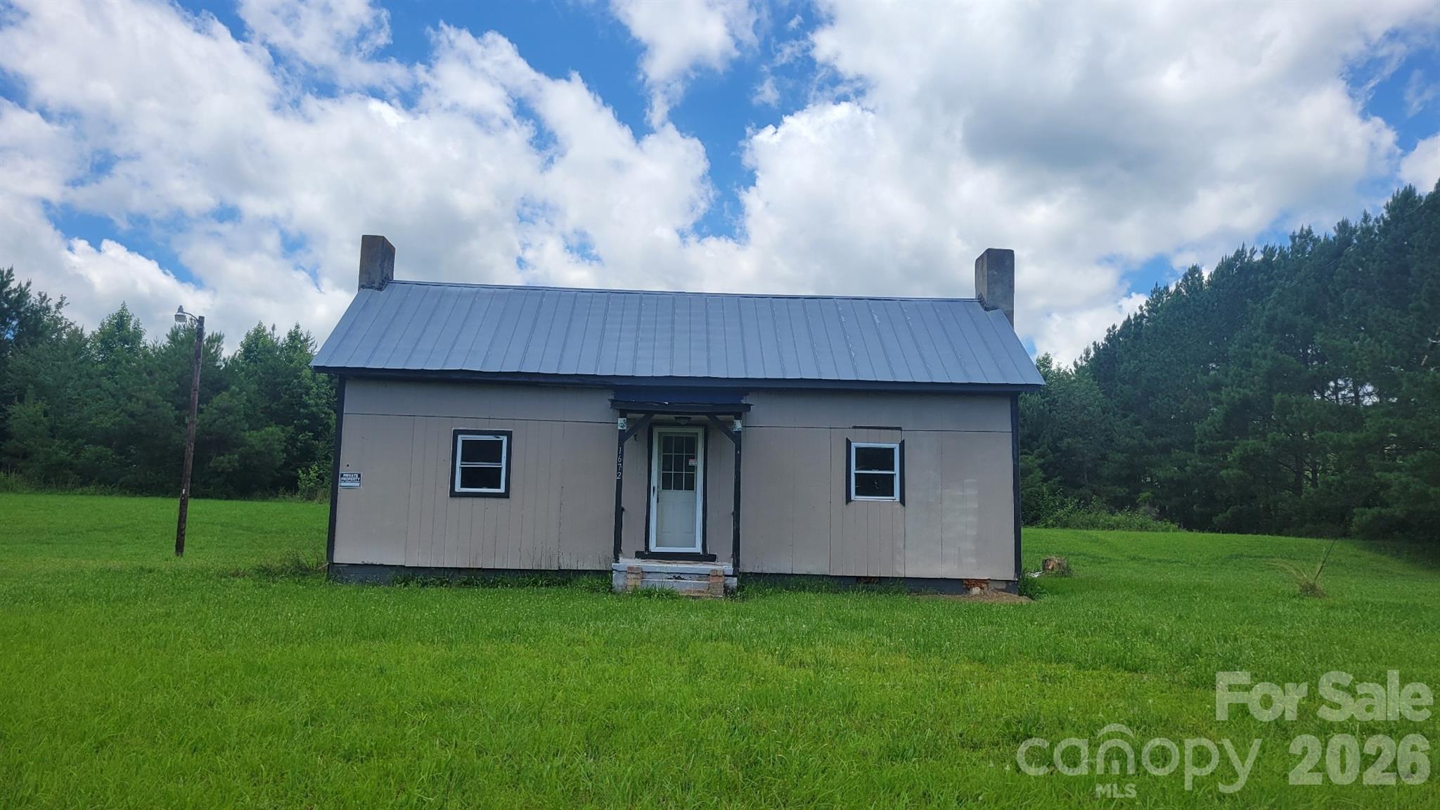 1672 Riverview Road Property Photo 1