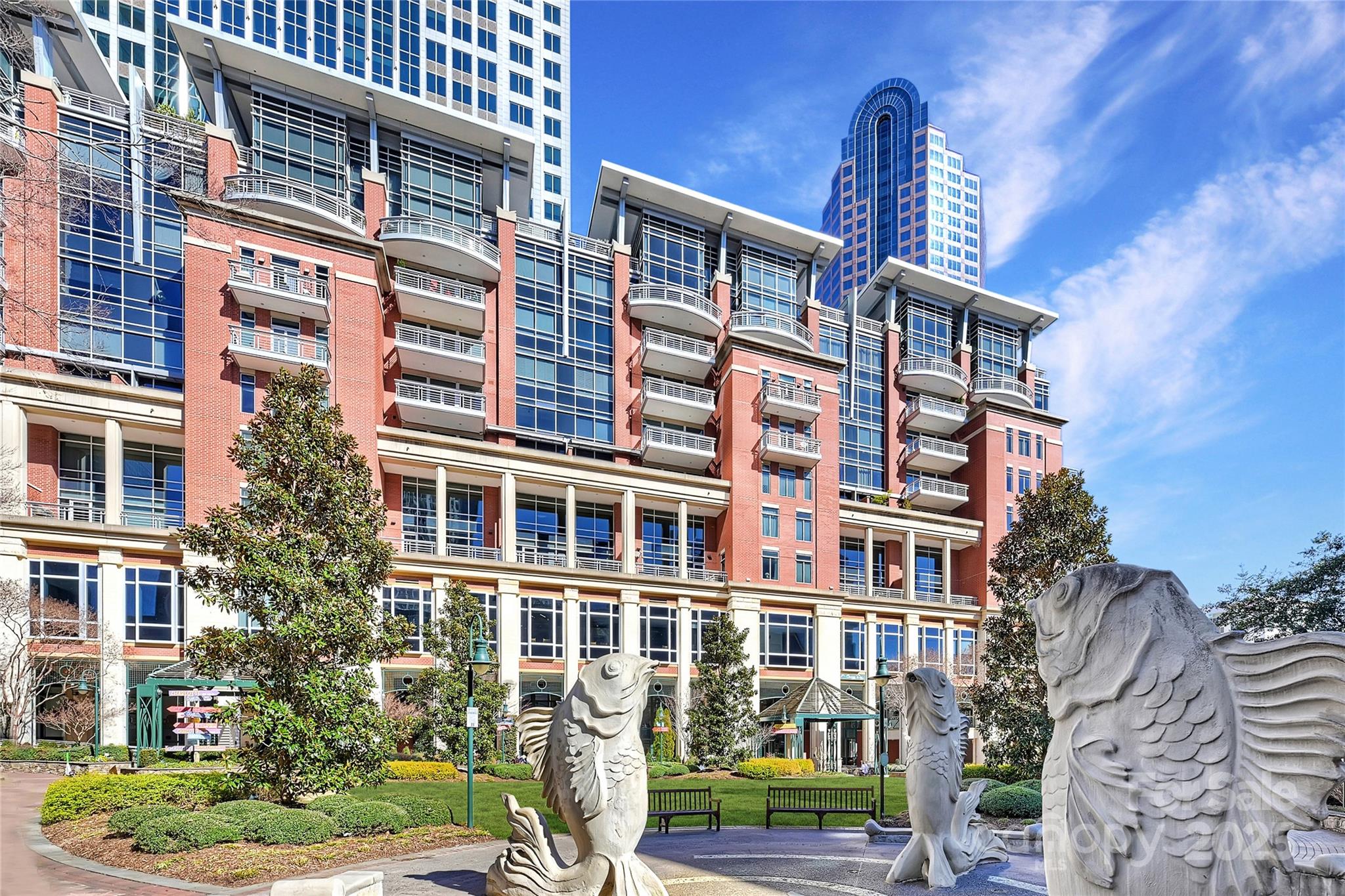 435 S Tryon Street Property Photo 1