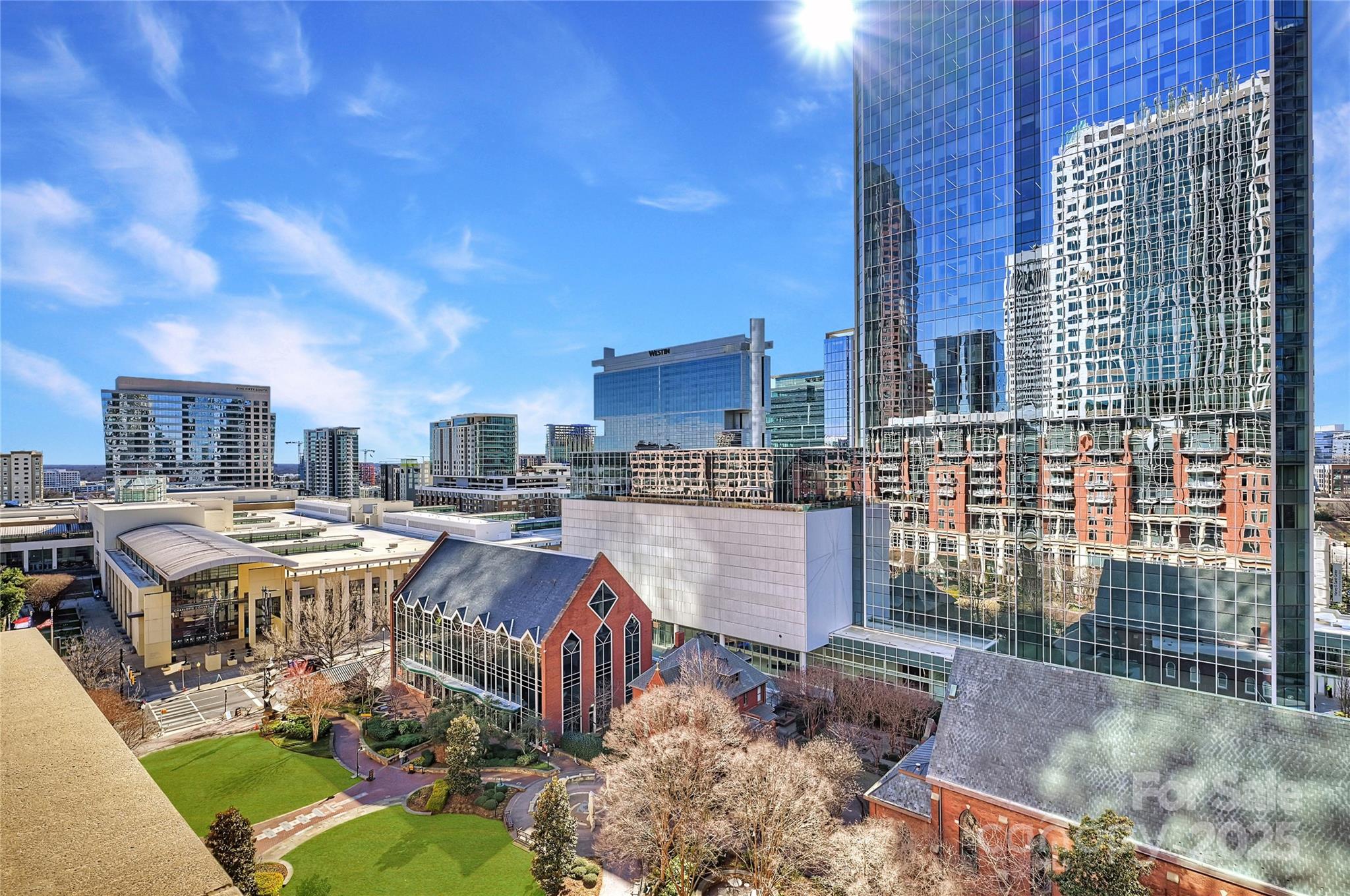 435 S Tryon Street Property Photo 24