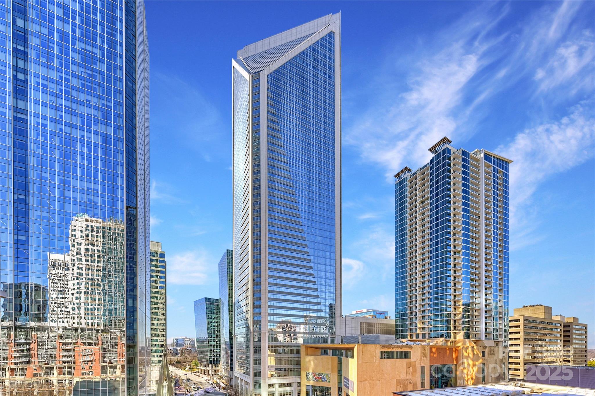 435 S Tryon Street Property Photo 39