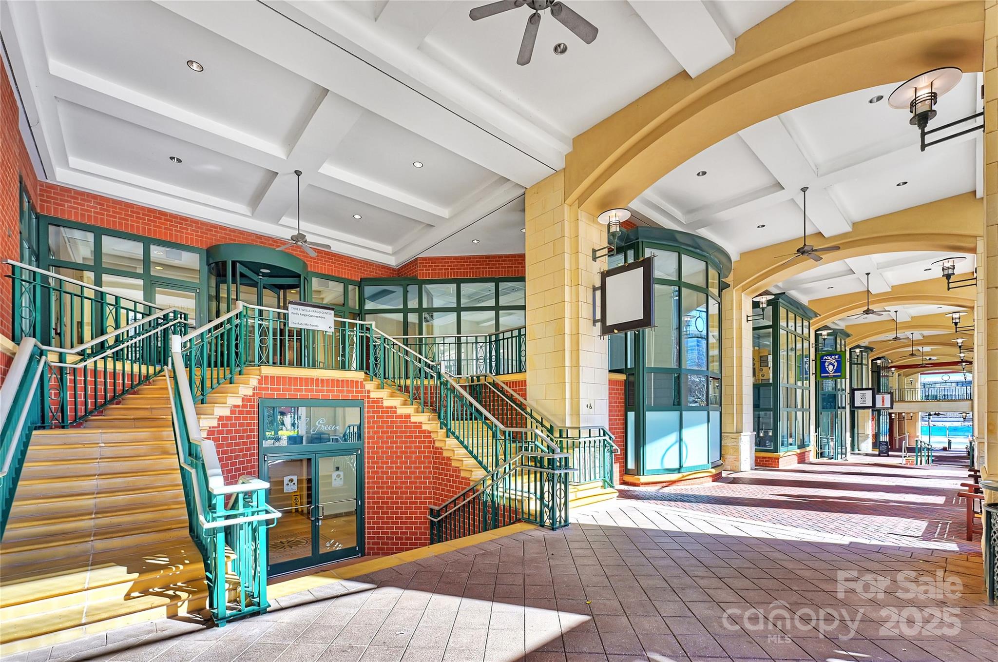 435 S Tryon Street Property Photo 44