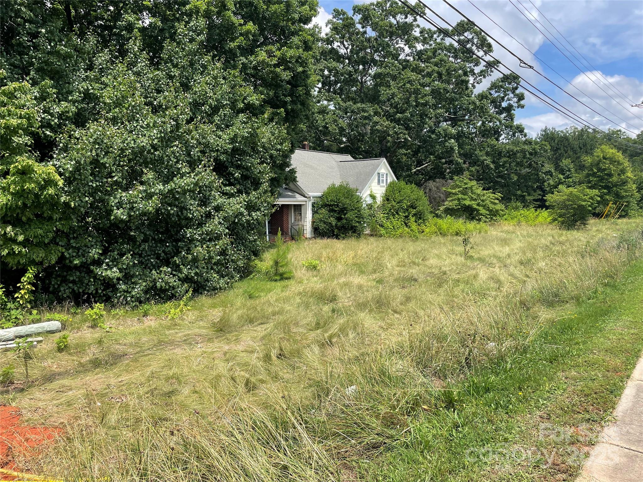 506 Brawley School Road Property Photo 9