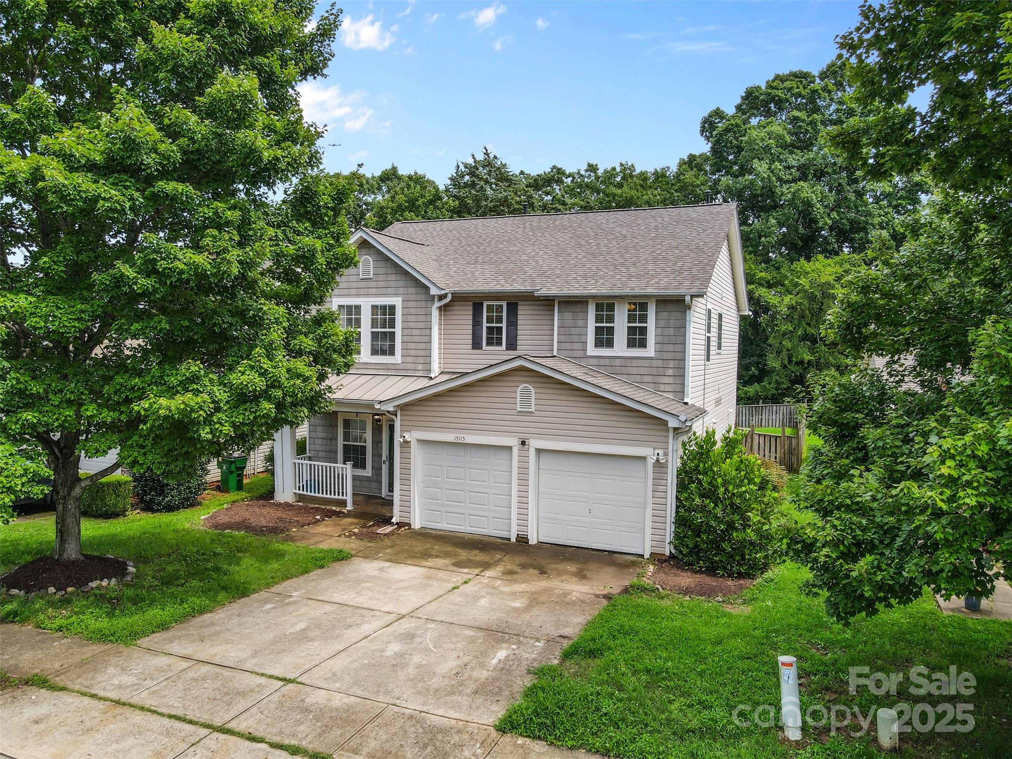 15115 Superior Street Property Photo 1