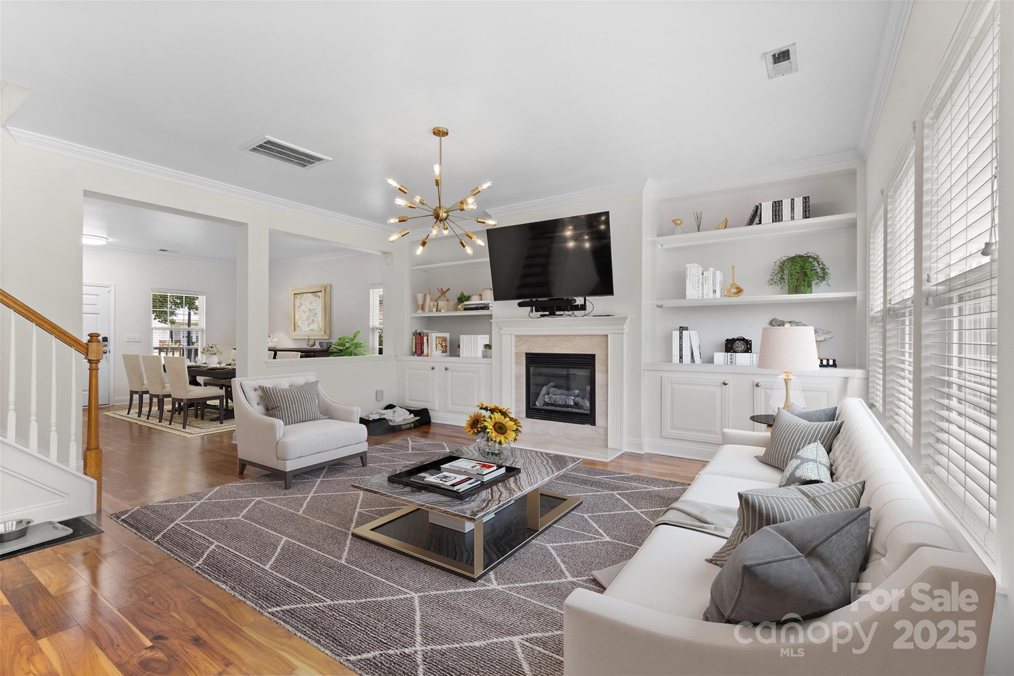 15115 Superior Street Property Photo 5