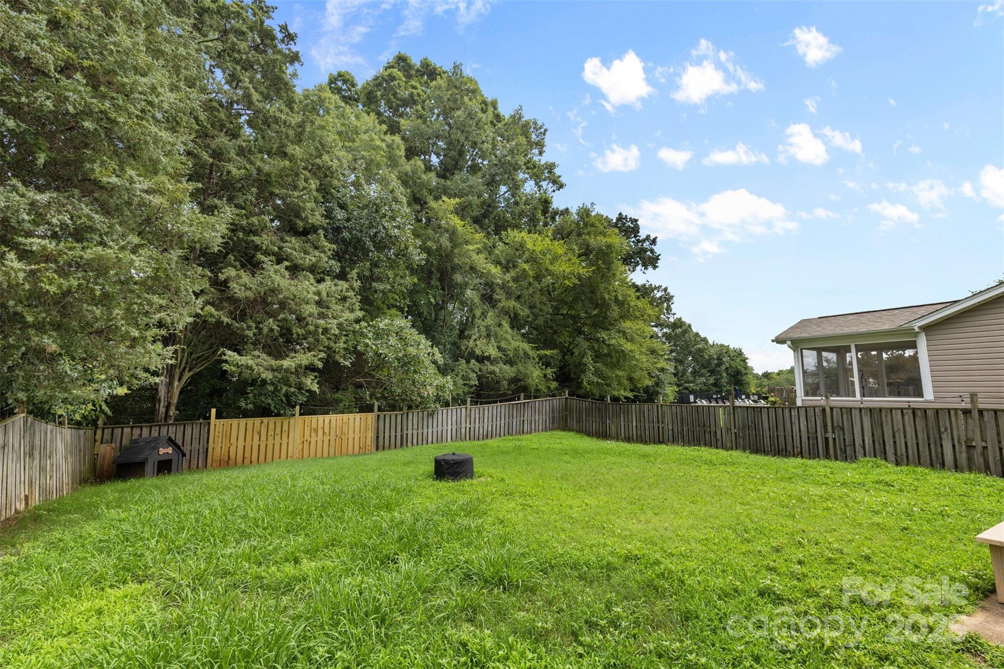 15115 Superior Street Property Photo 23