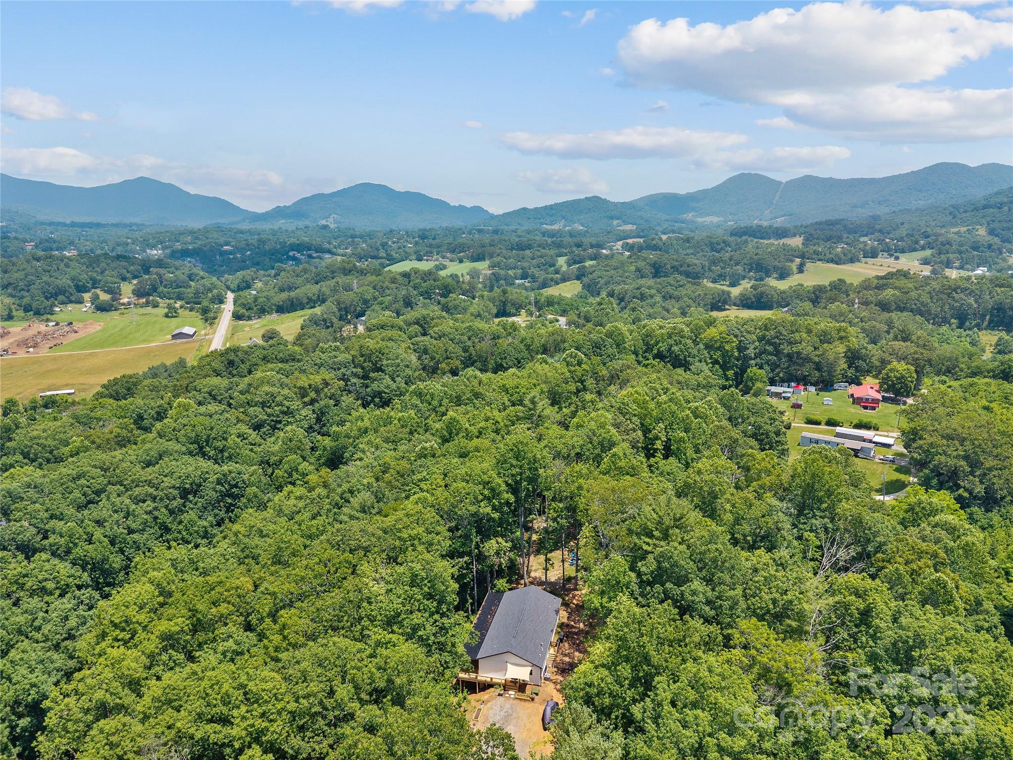 54 Bittersweet Trail Property Photo 3