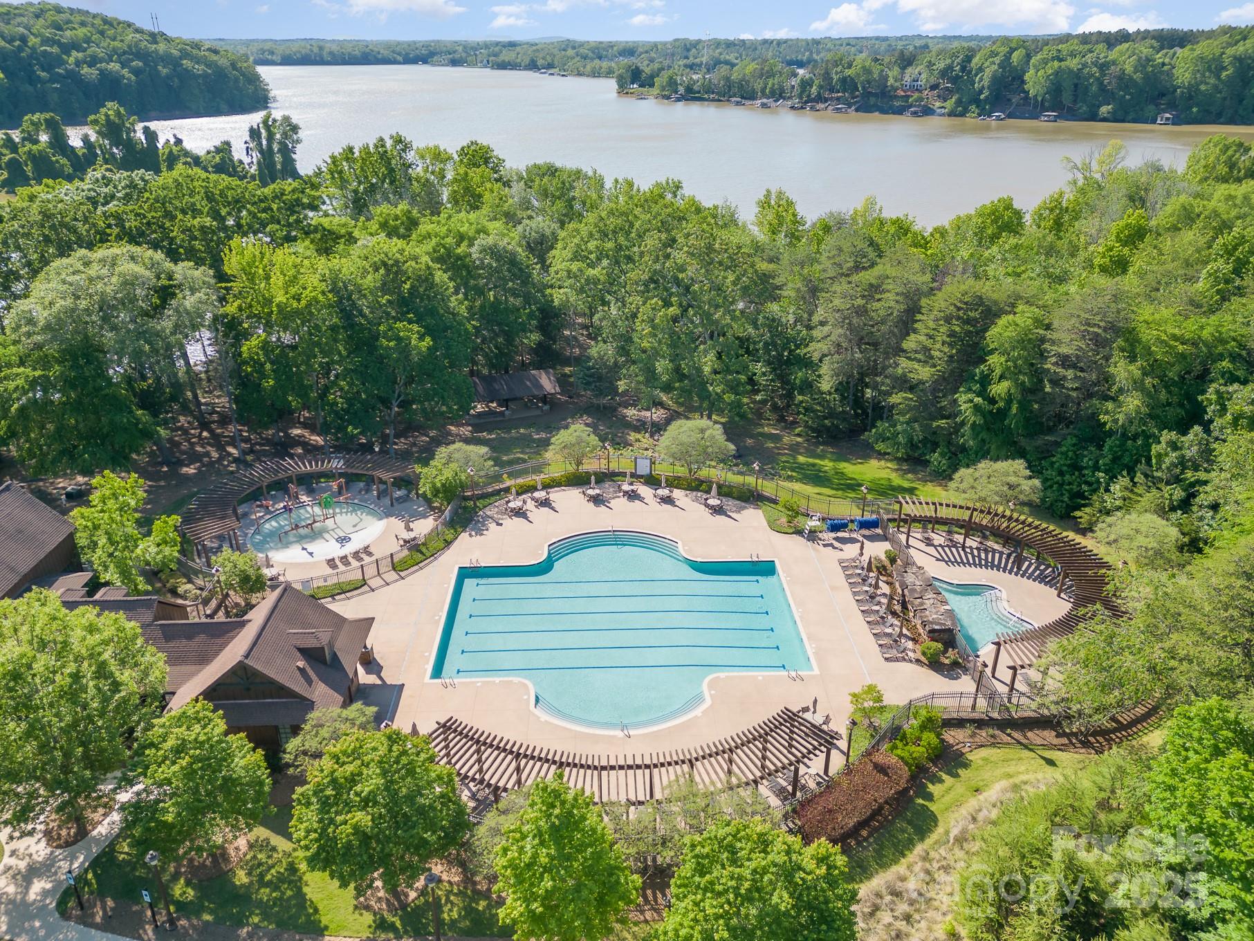 14229 Roe Buck Meadow Lane Property Photo 45