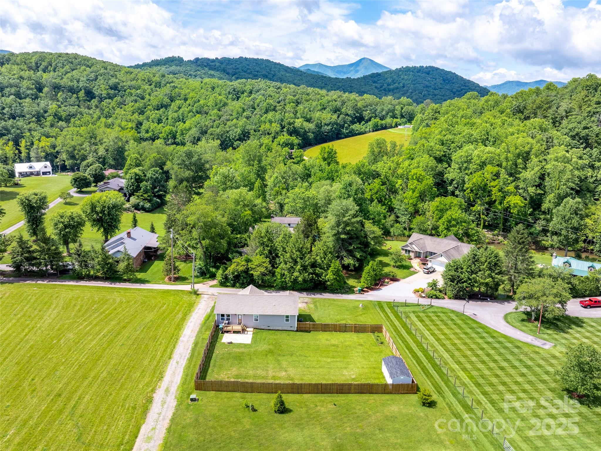 21 Brown Trout Trail Property Photo 1