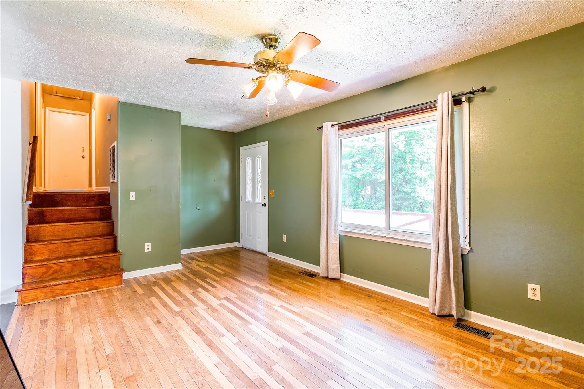 2675 Tablerock Road Property Photo 5