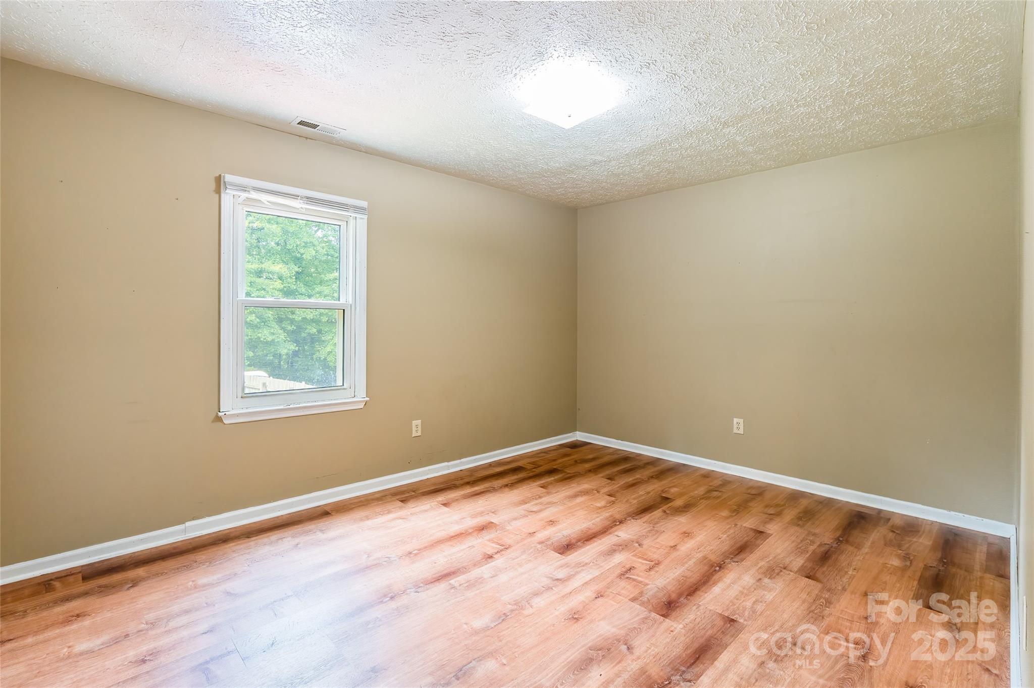 2675 Tablerock Road Property Photo 10