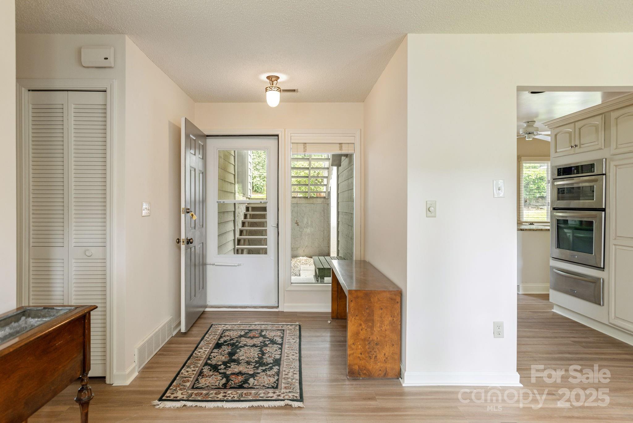 103 Golfside Drive Property Photo 3