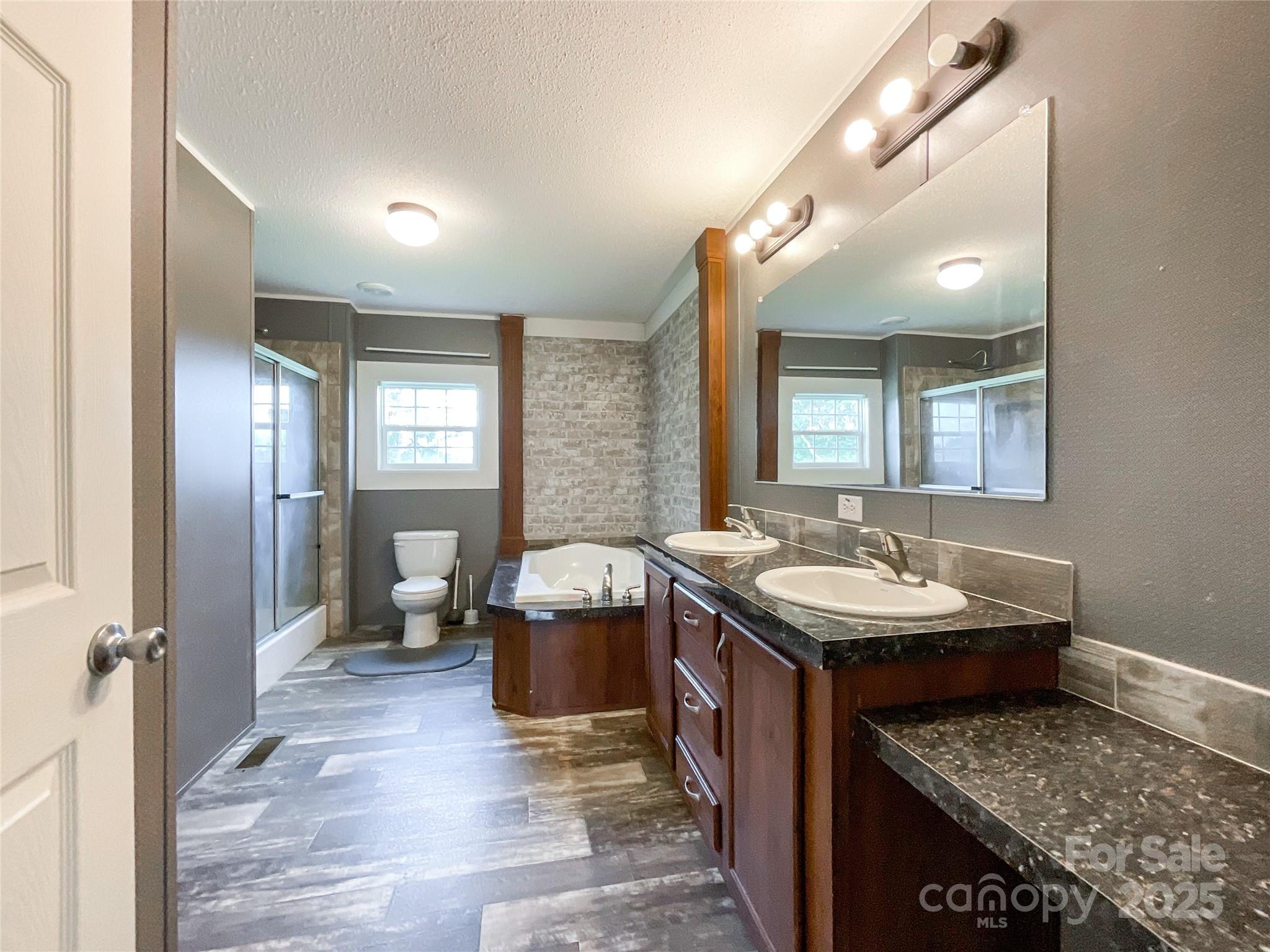 5321 State Line Road Property Photo 14