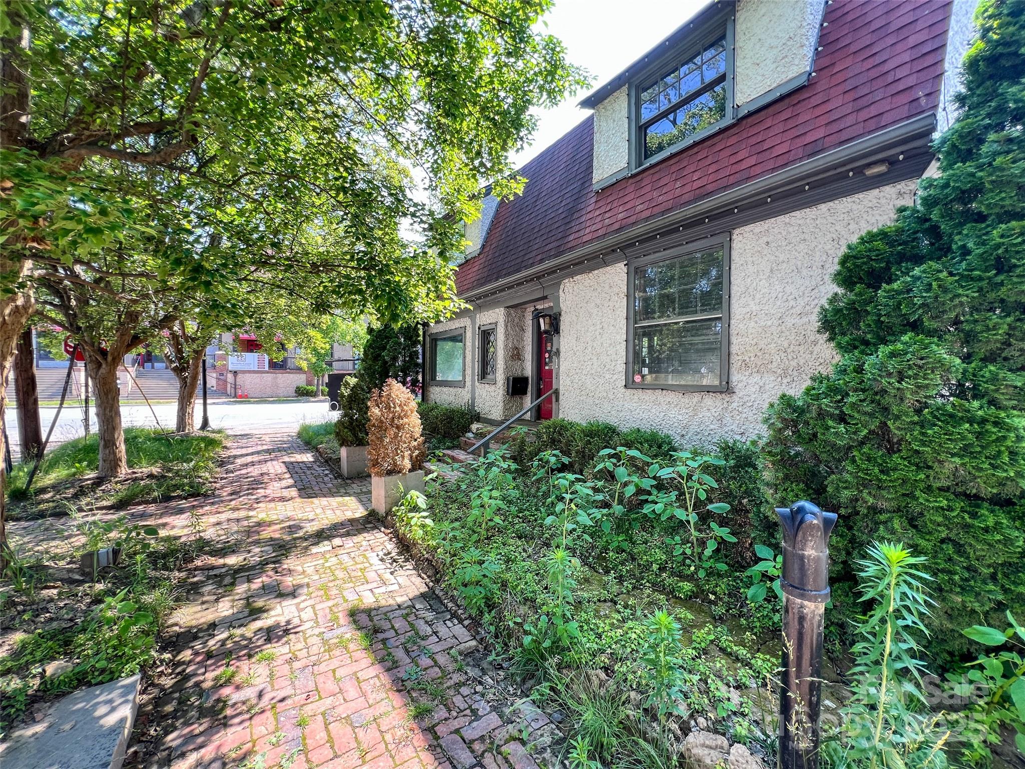 1 Swan Street Property Photo 3