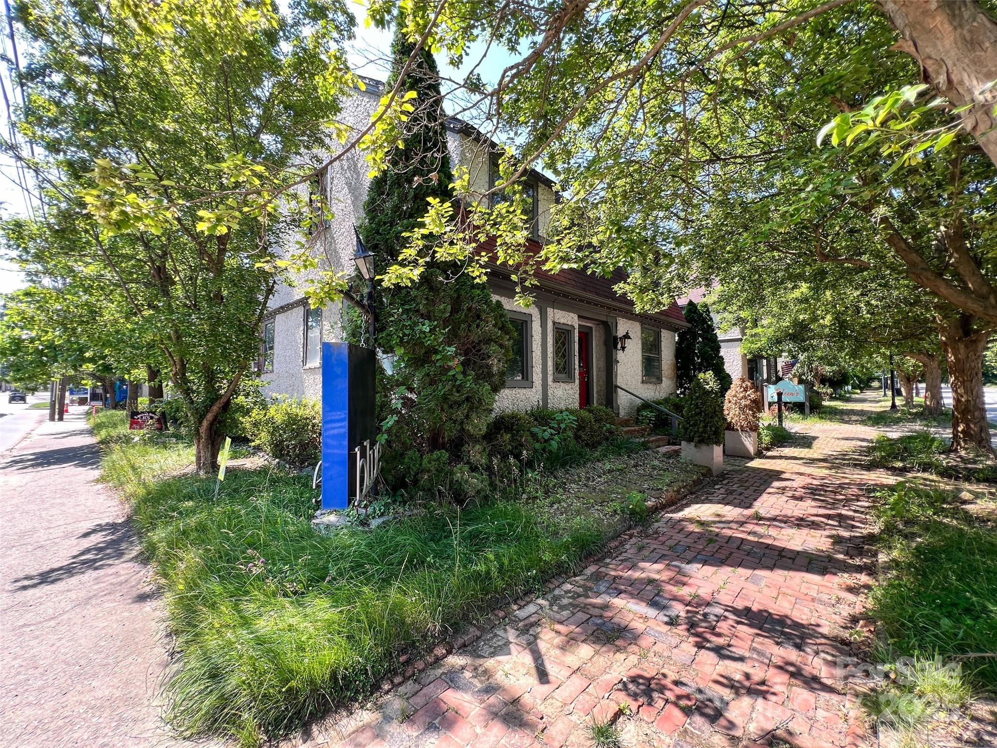 1 Swan Street Property Photo 5