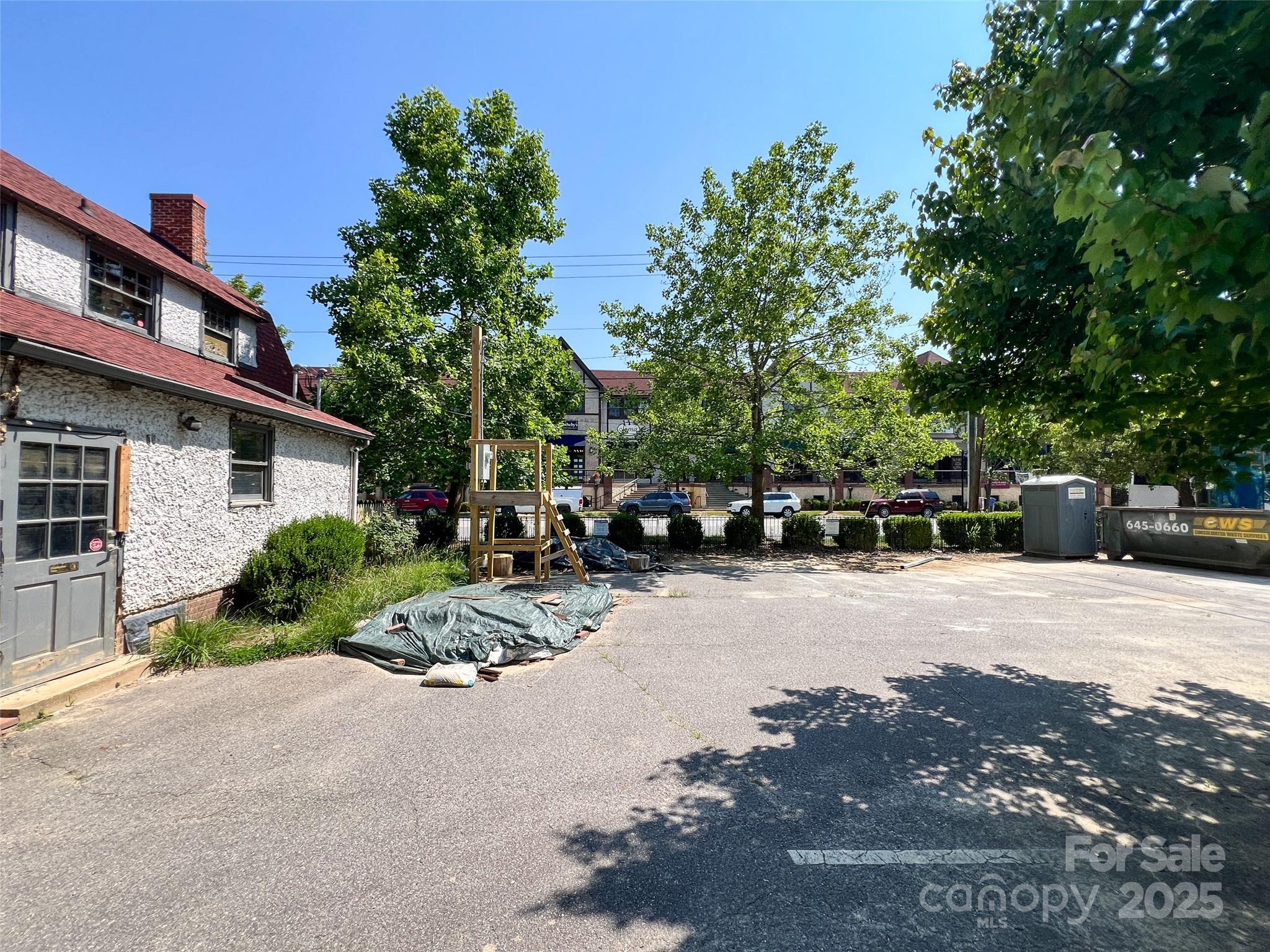 1 Swan Street Property Photo 12