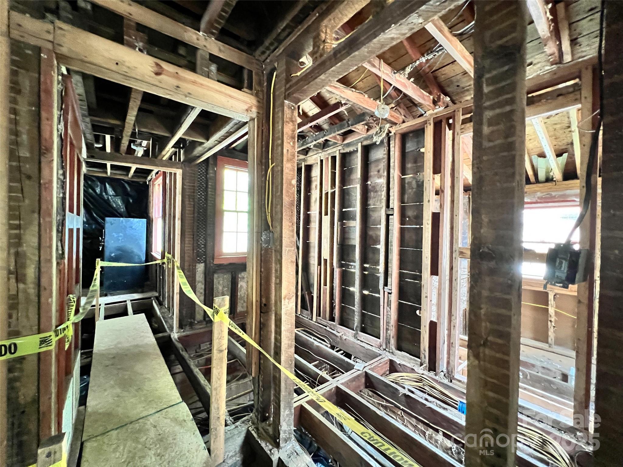 1 Swan Street Property Photo 31