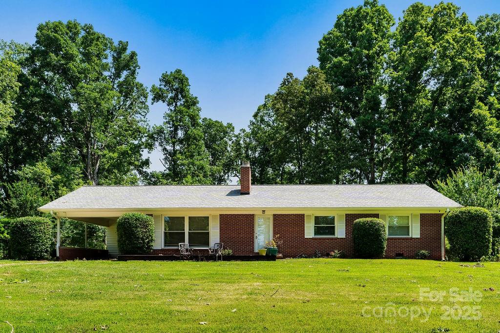 4411 Us 221 Highway Property Photo 1