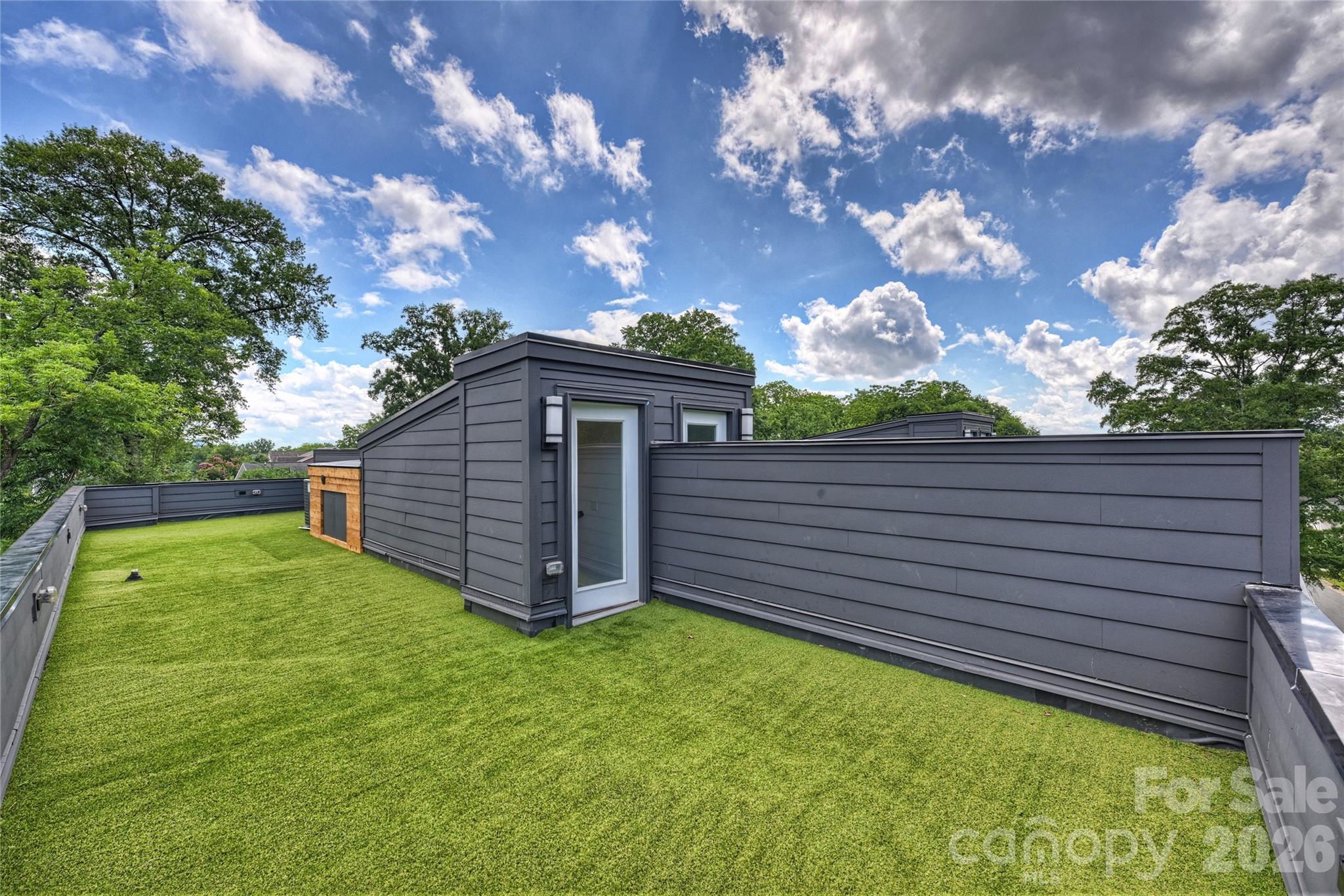 209 Coxe Avenue A Property Photo 2