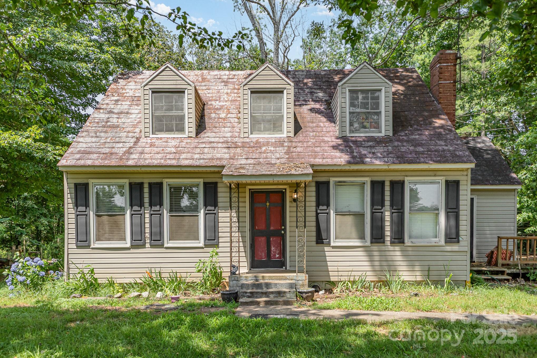 3891 Wilkesboro Highway Property Photo 1
