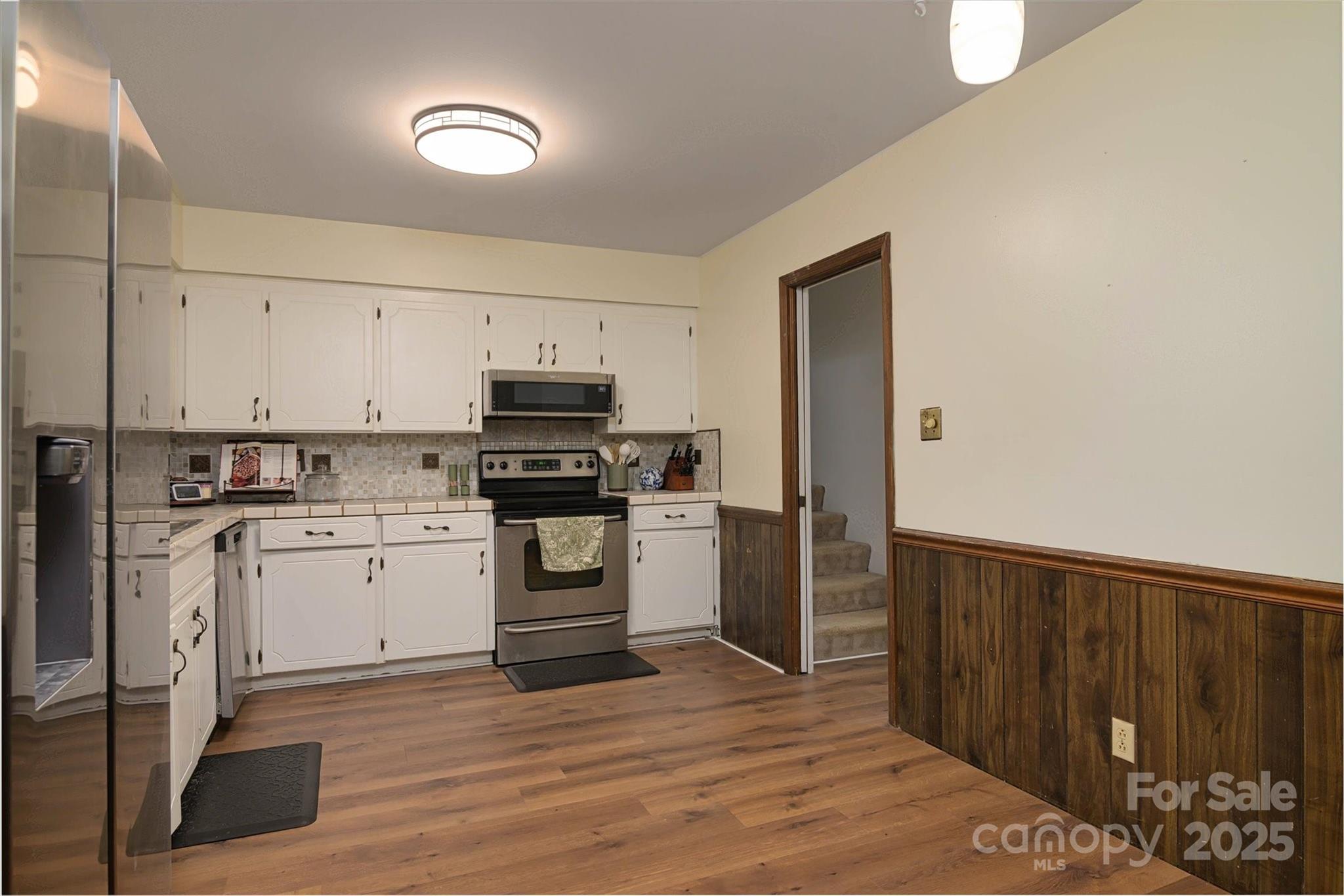 121 Pelham Lane Property Photo 10