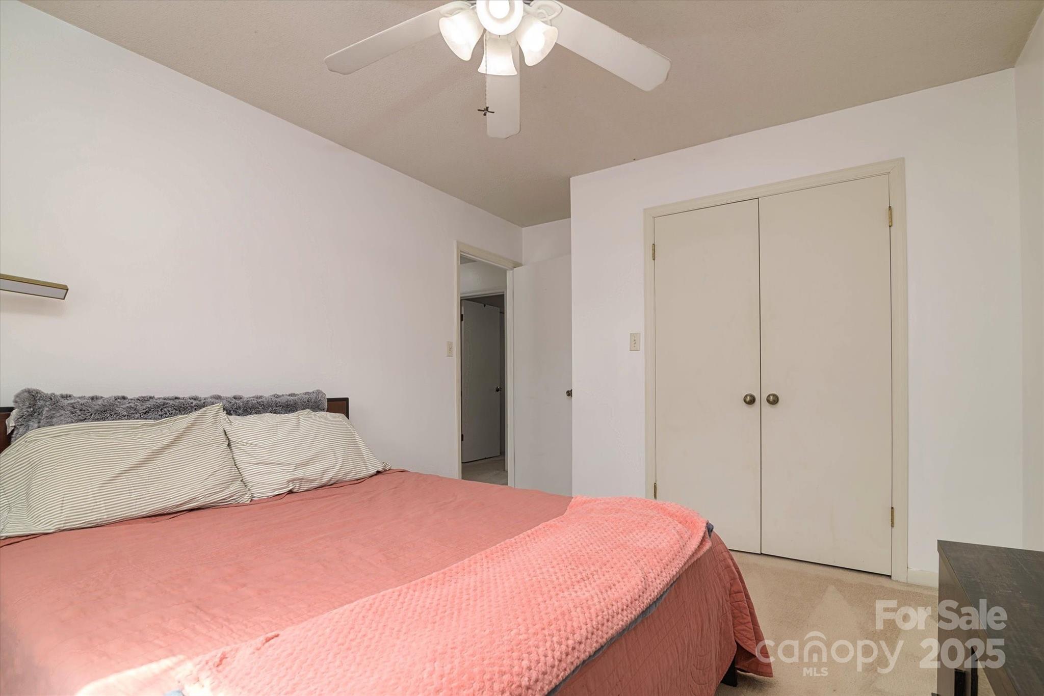 121 Pelham Lane Property Photo 21