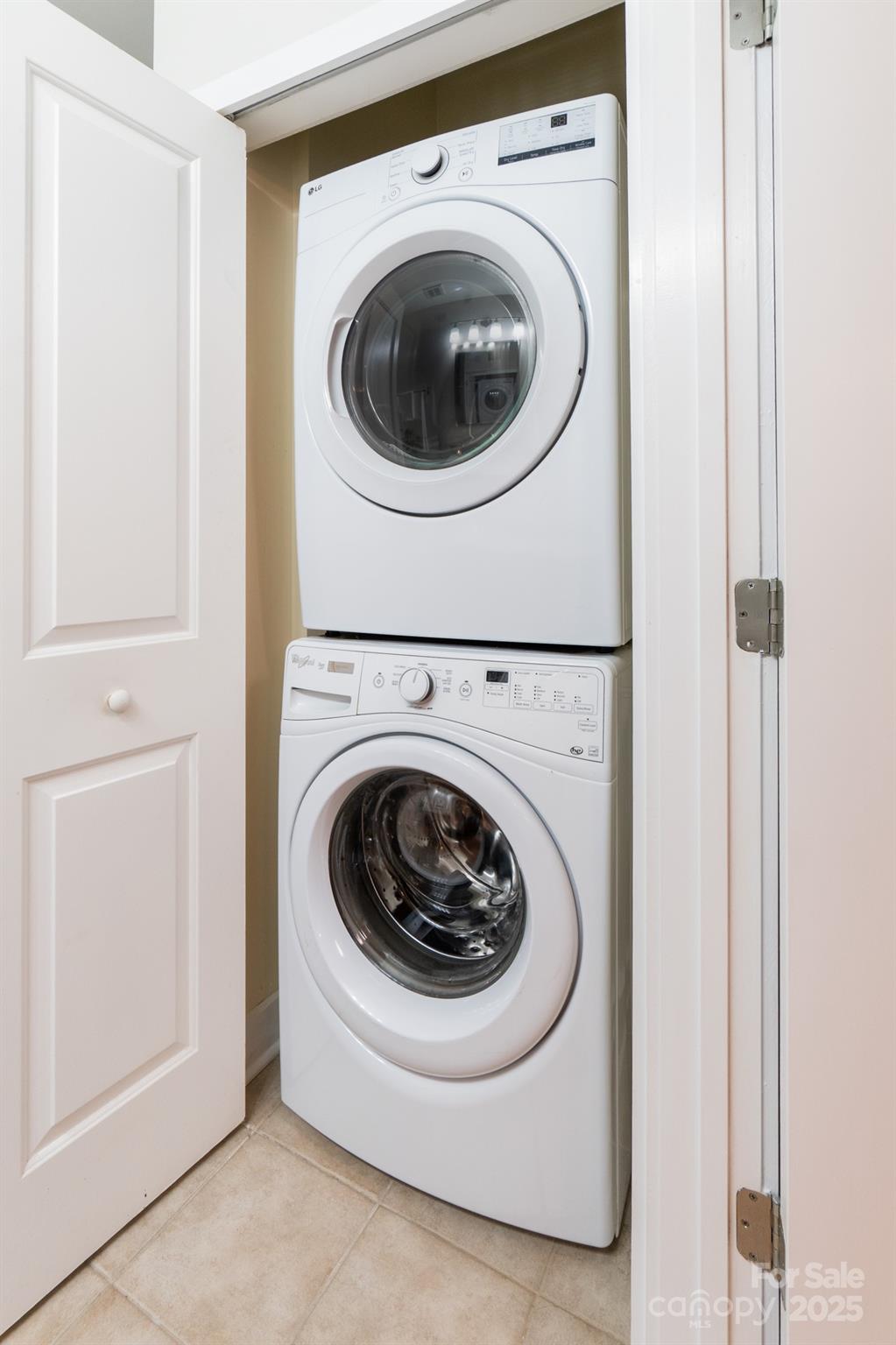 630 Calvert Street 1110 Property Photo 22