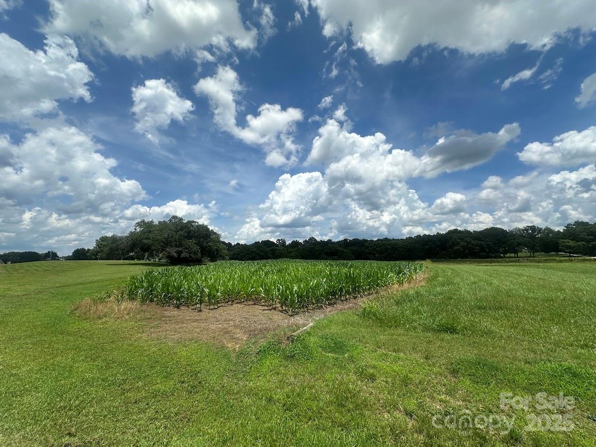 5710 Lander Benton Road Property Photo 3